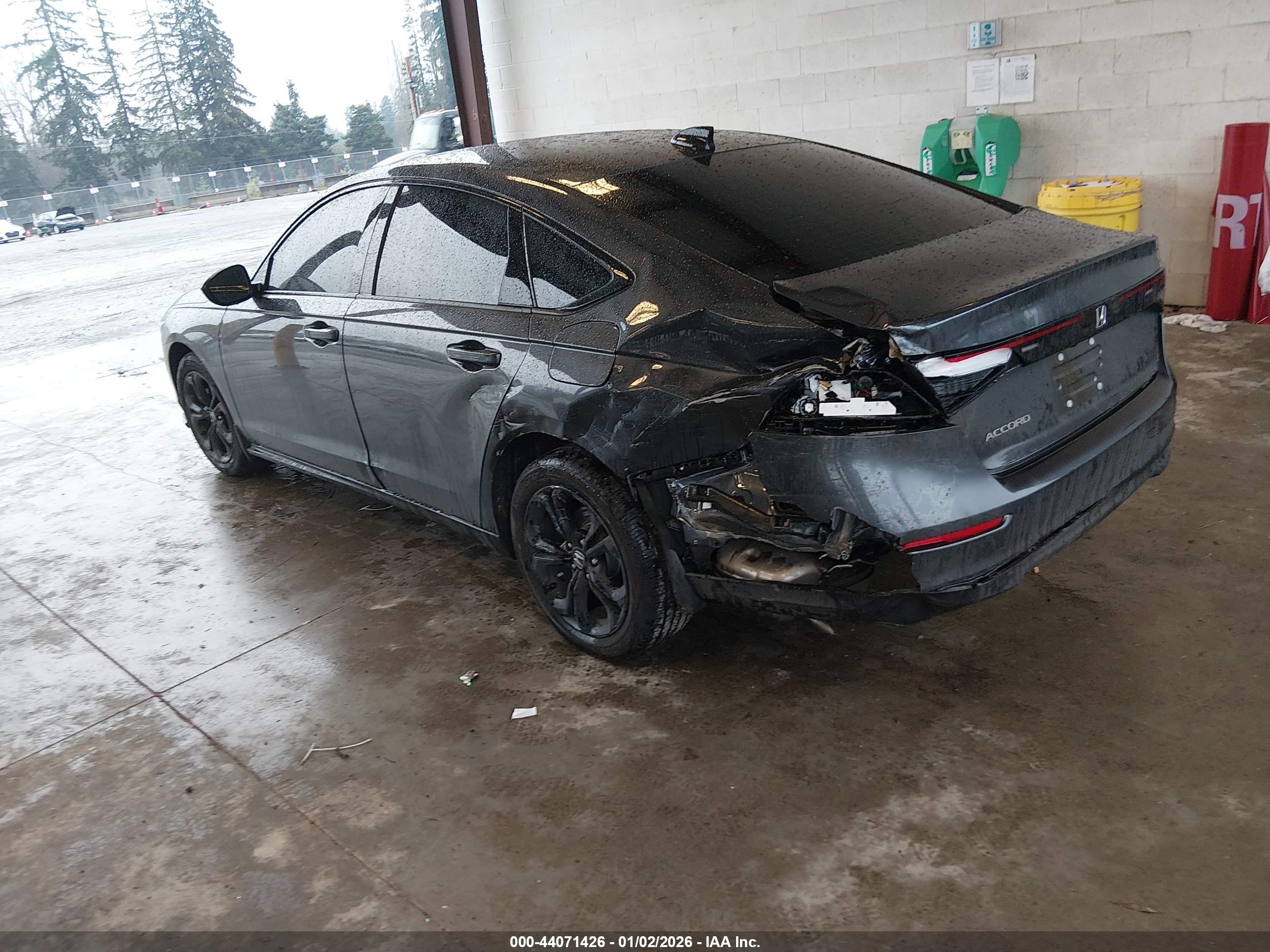 HONDA ACCORD image 3