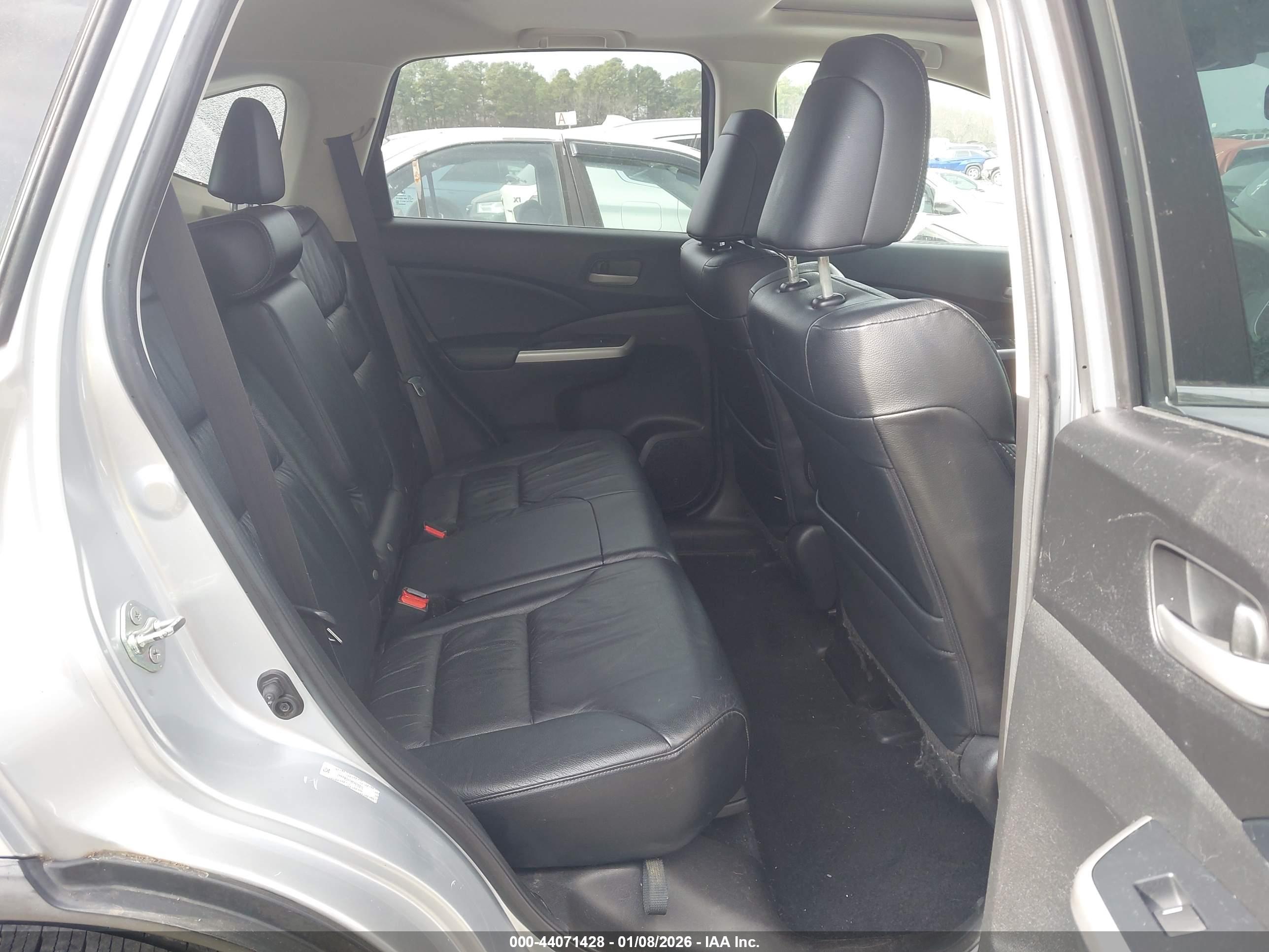 HONDA CR-V image 8