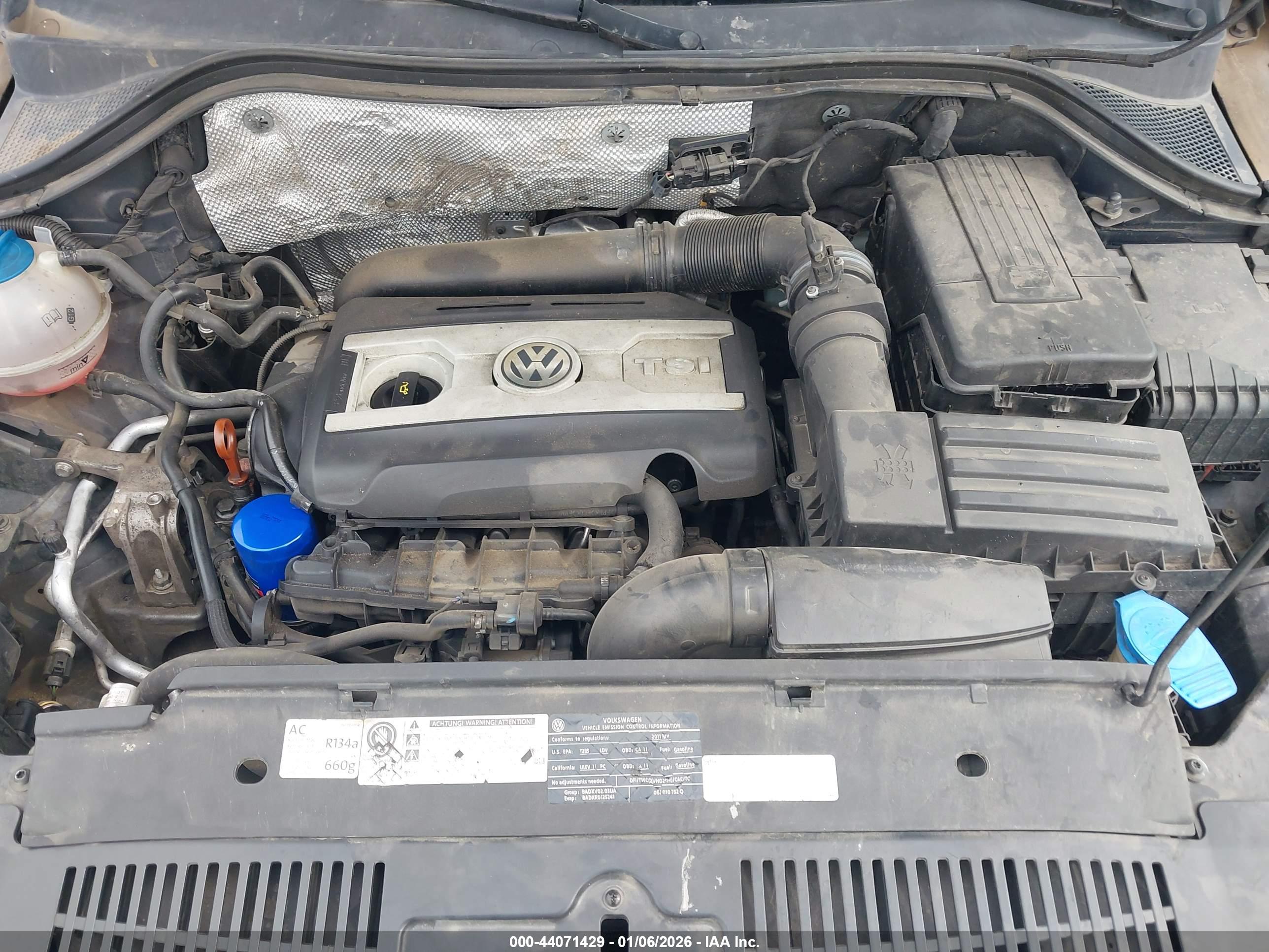 VOLKSWAGEN TIGUAN image 10