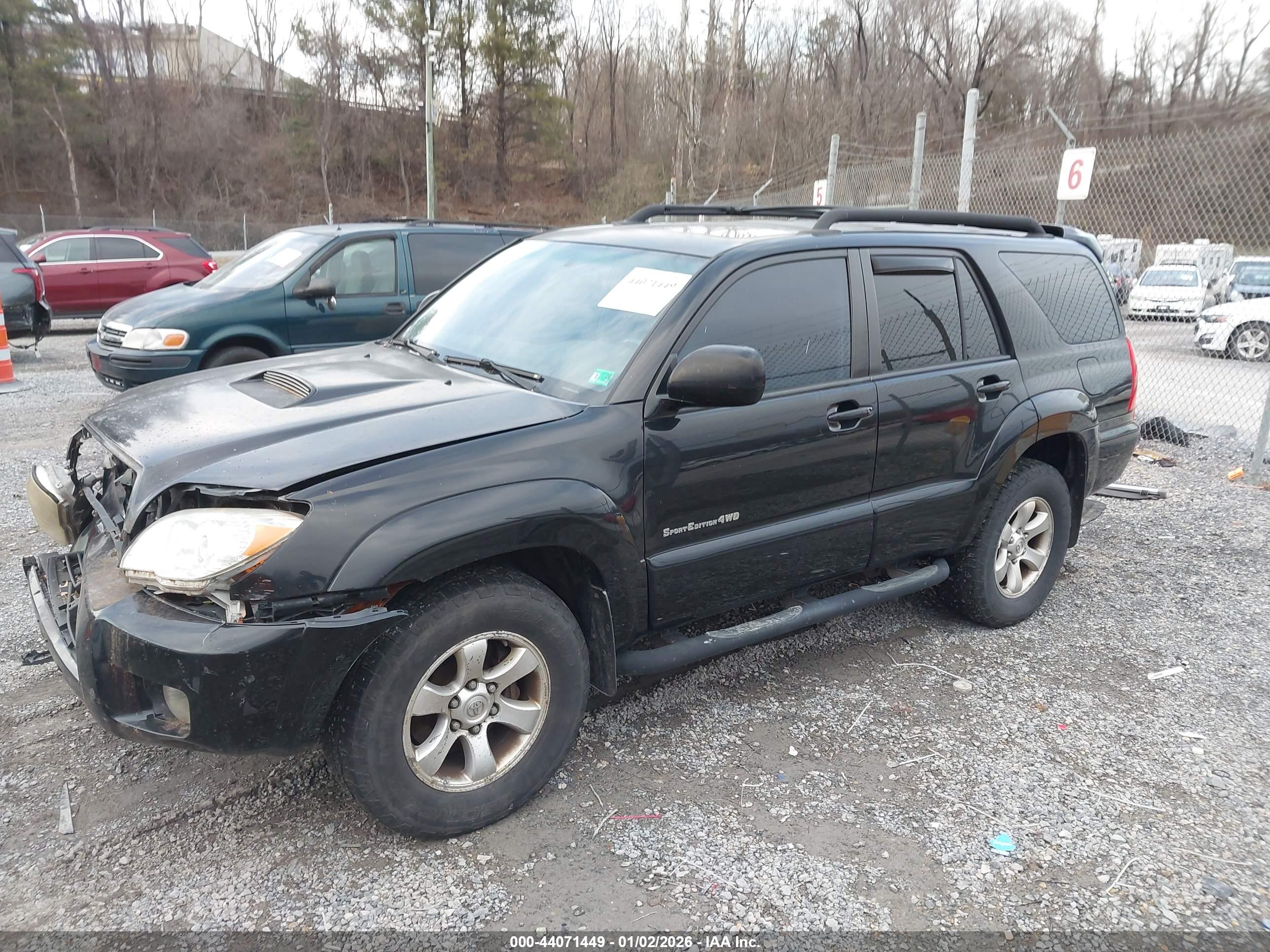 TOYOTA 4RUNNER image 2