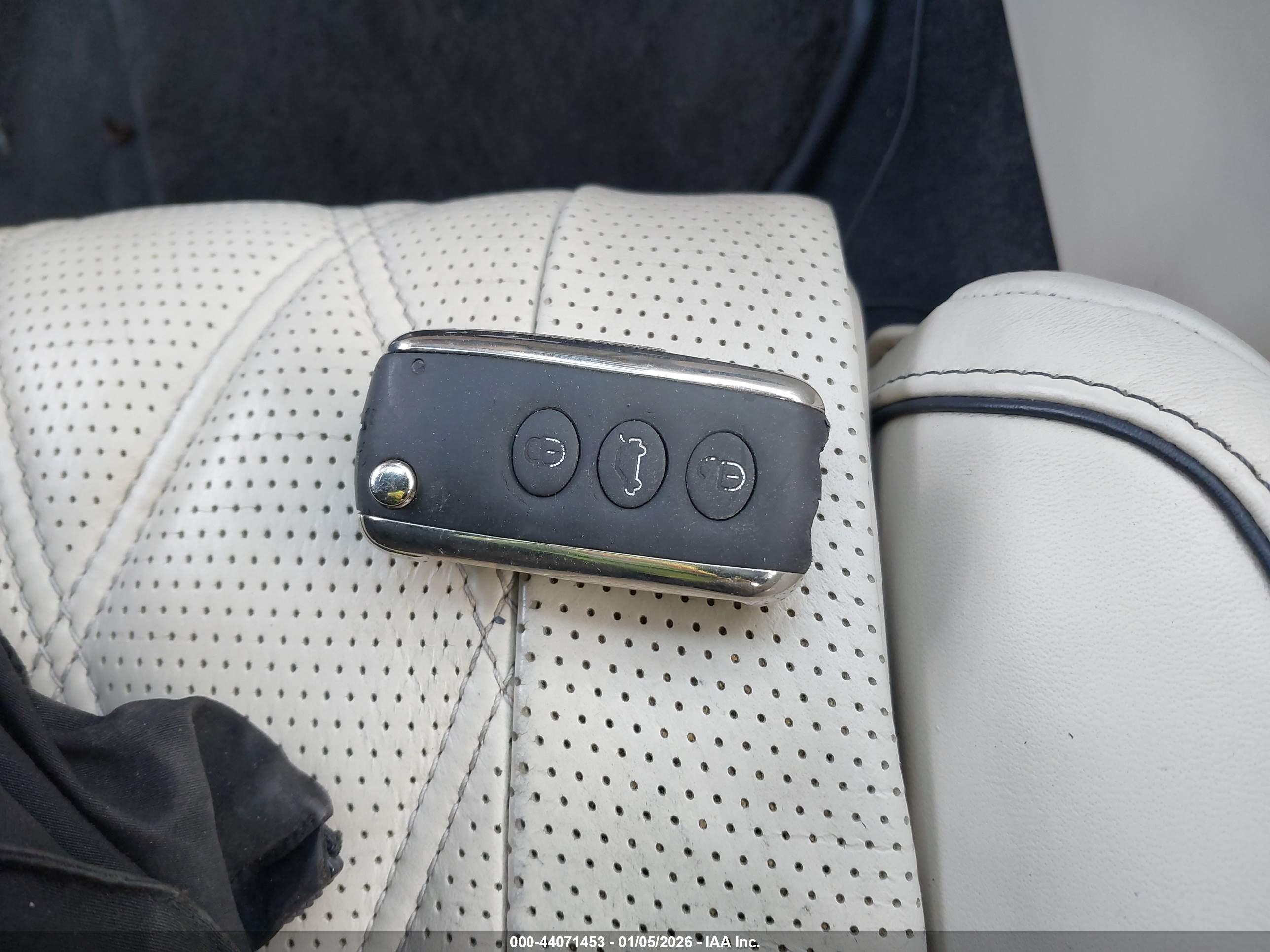 BENTLEY FLYING image 11