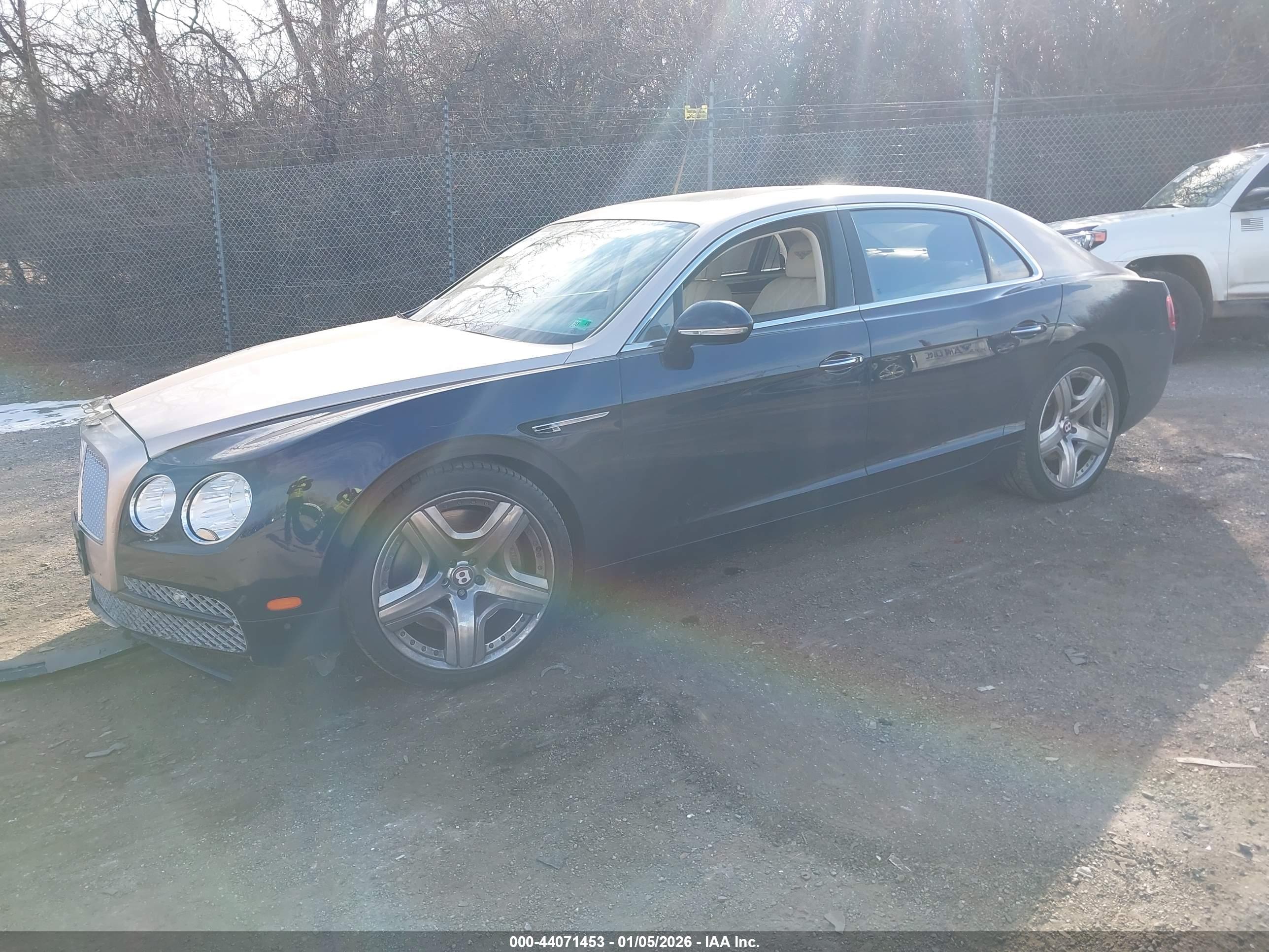 BENTLEY FLYING image 2