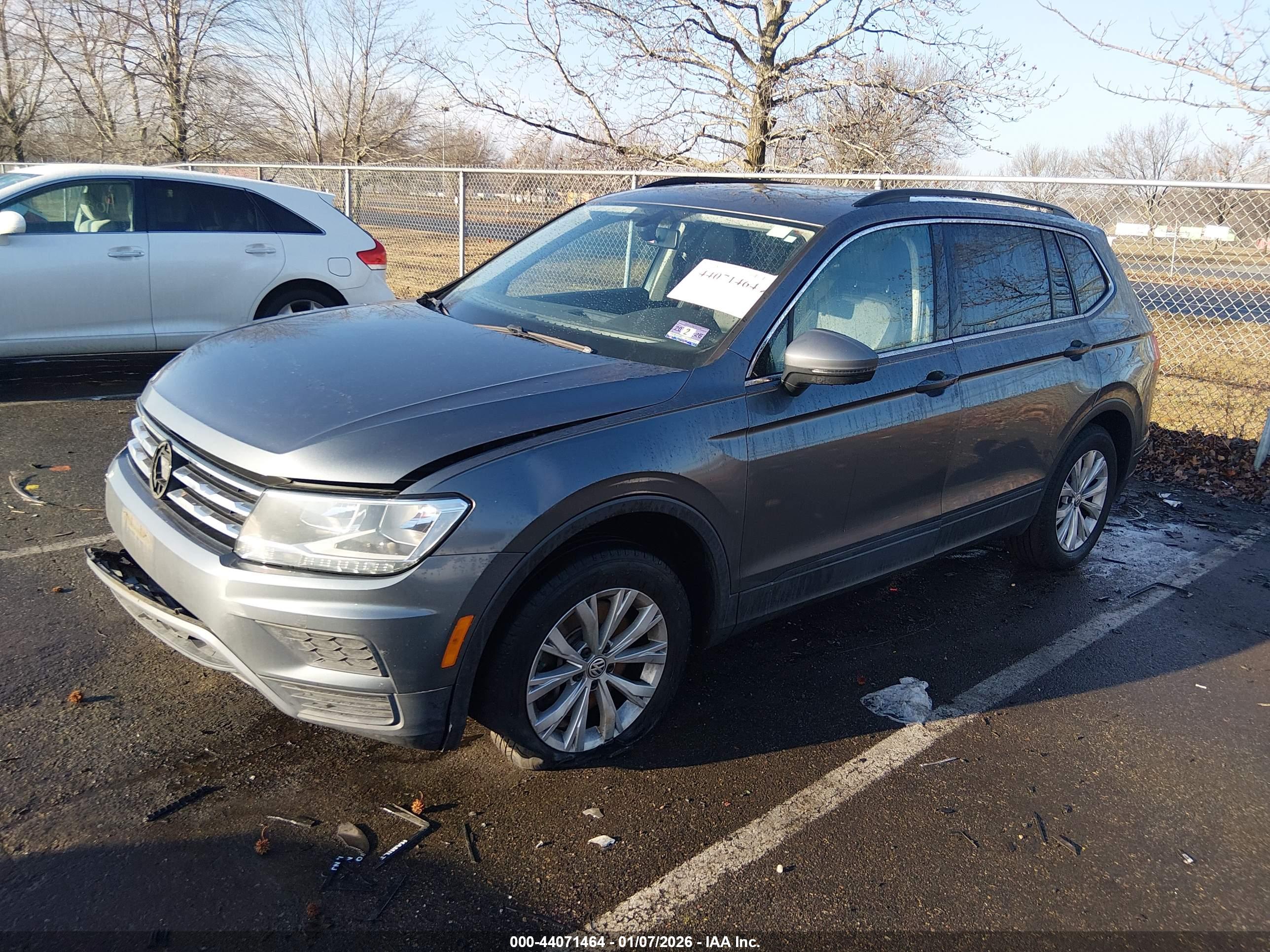 VOLKSWAGEN TIGUAN image 2
