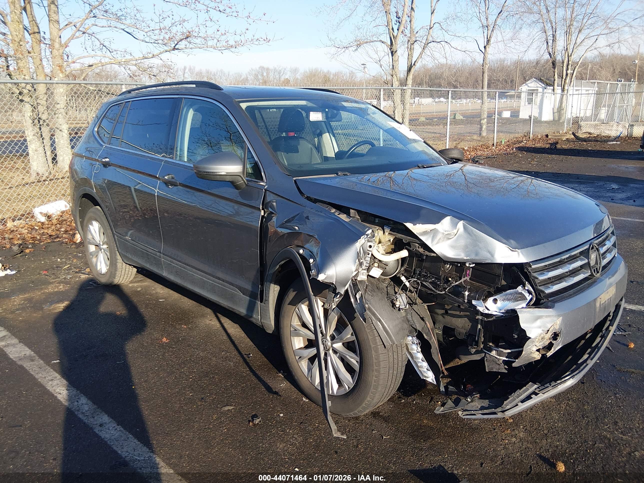 VOLKSWAGEN TIGUAN image 6