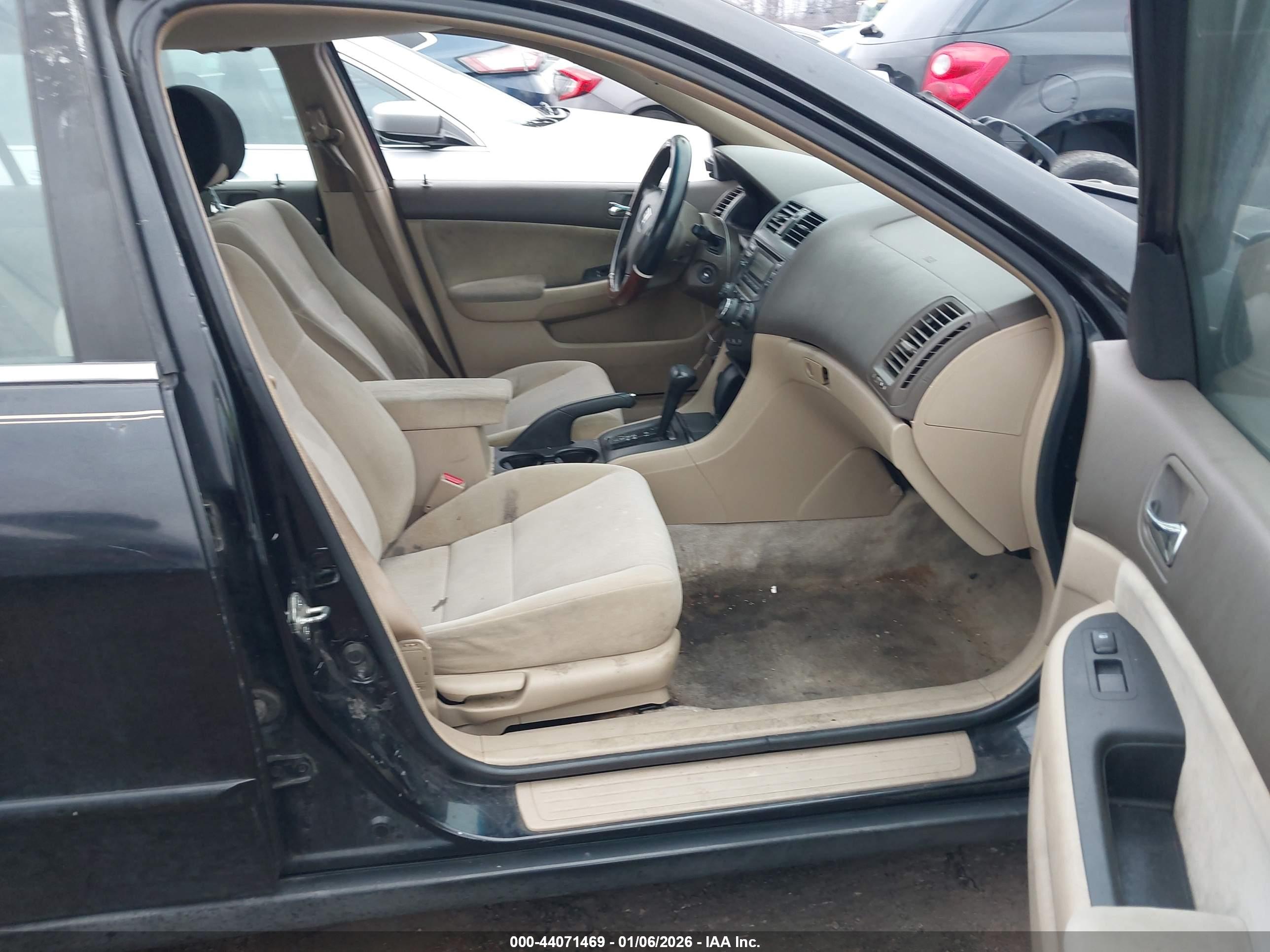 HONDA ACCORD image 5