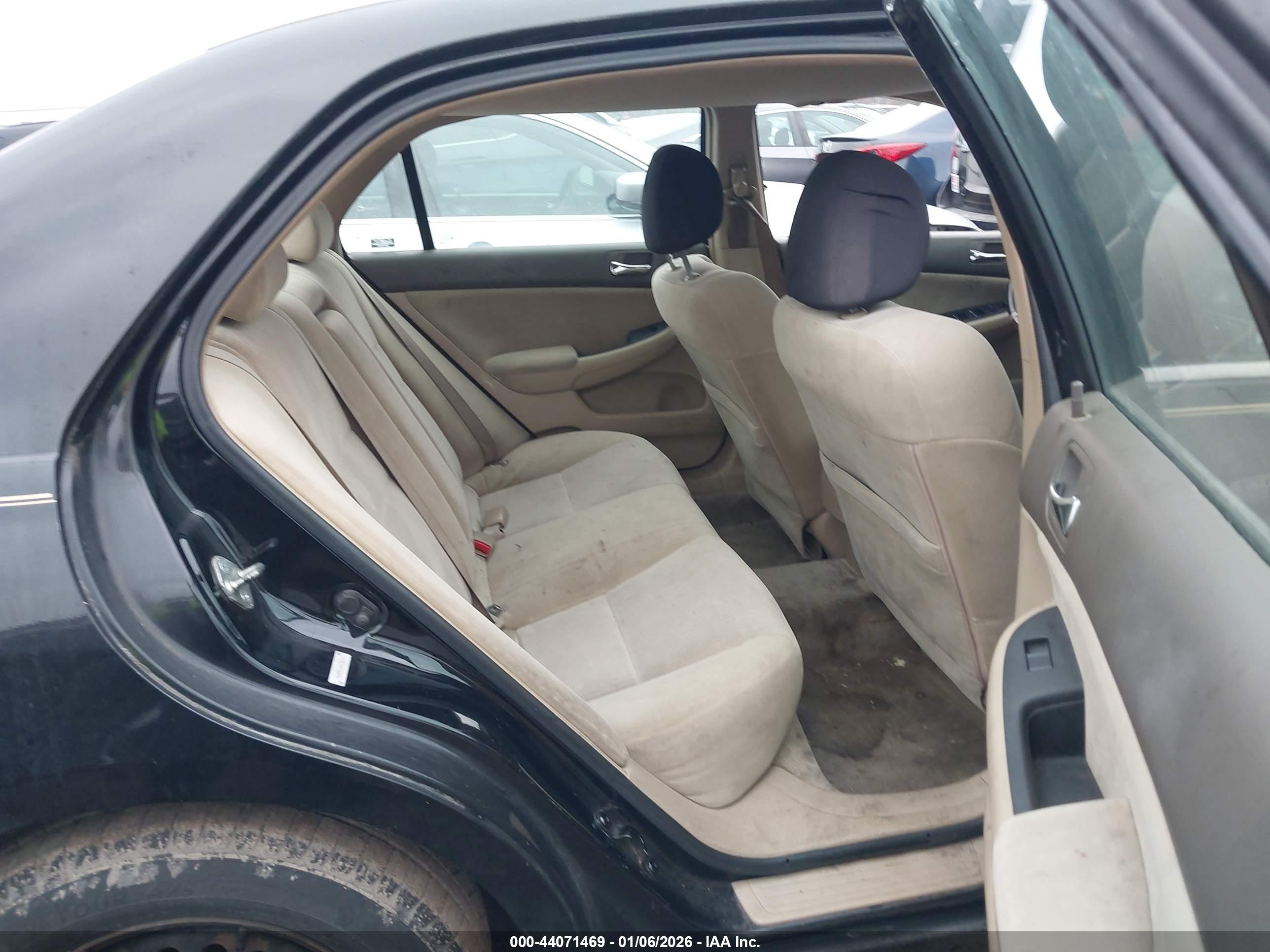HONDA ACCORD image 8