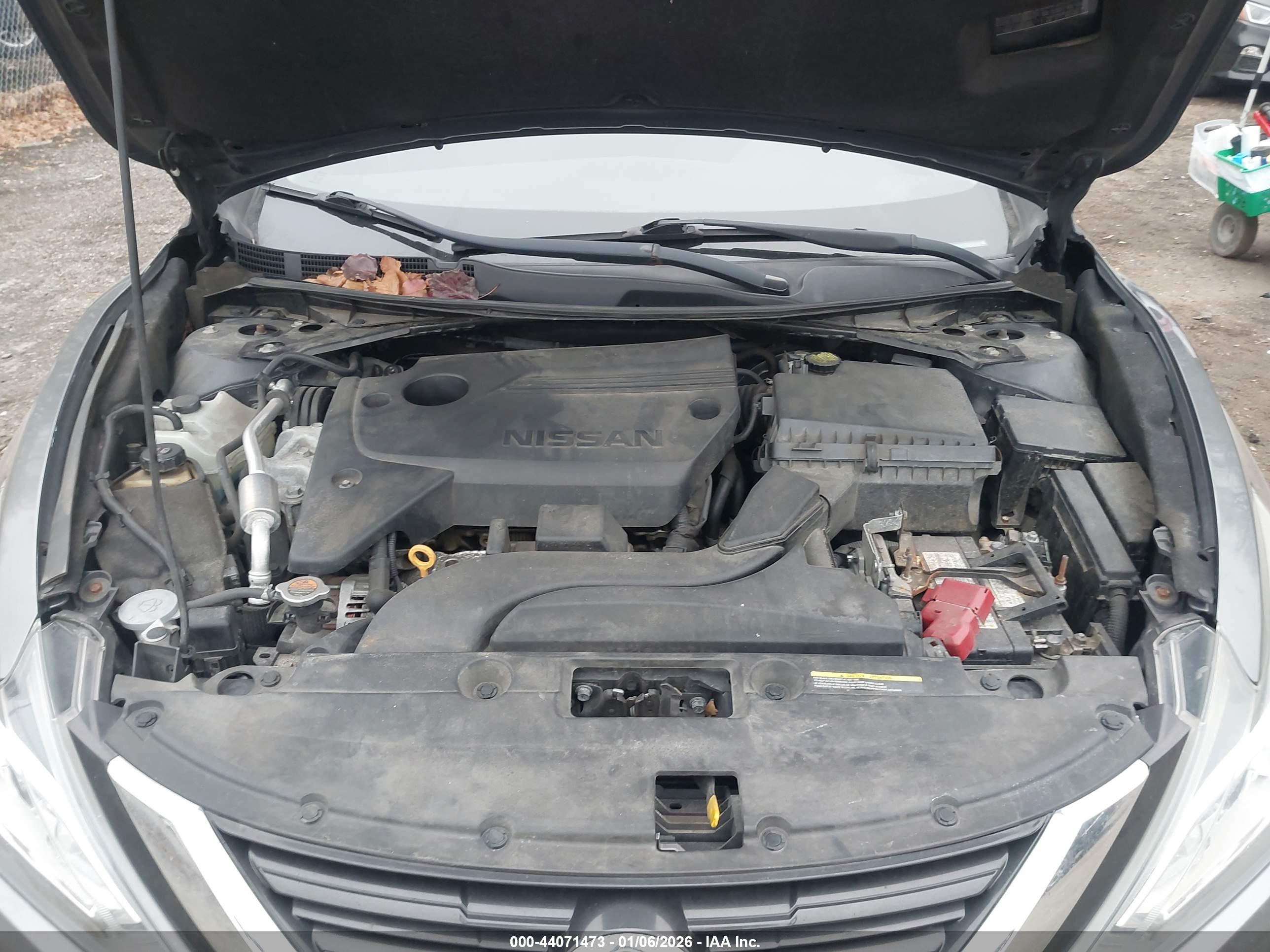 NISSAN ALTIMA image 10