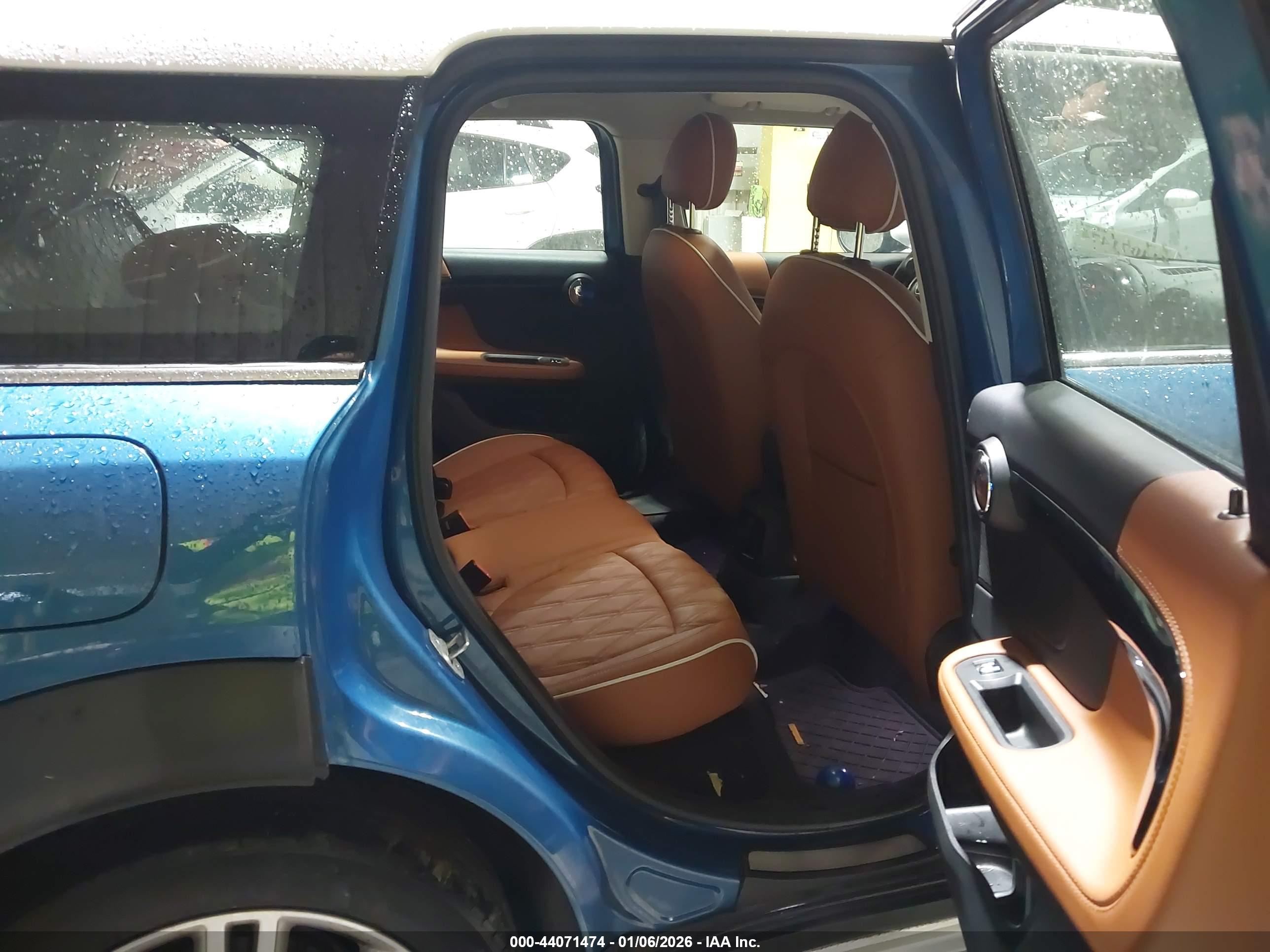 MINI COUNTRYMAN image 8