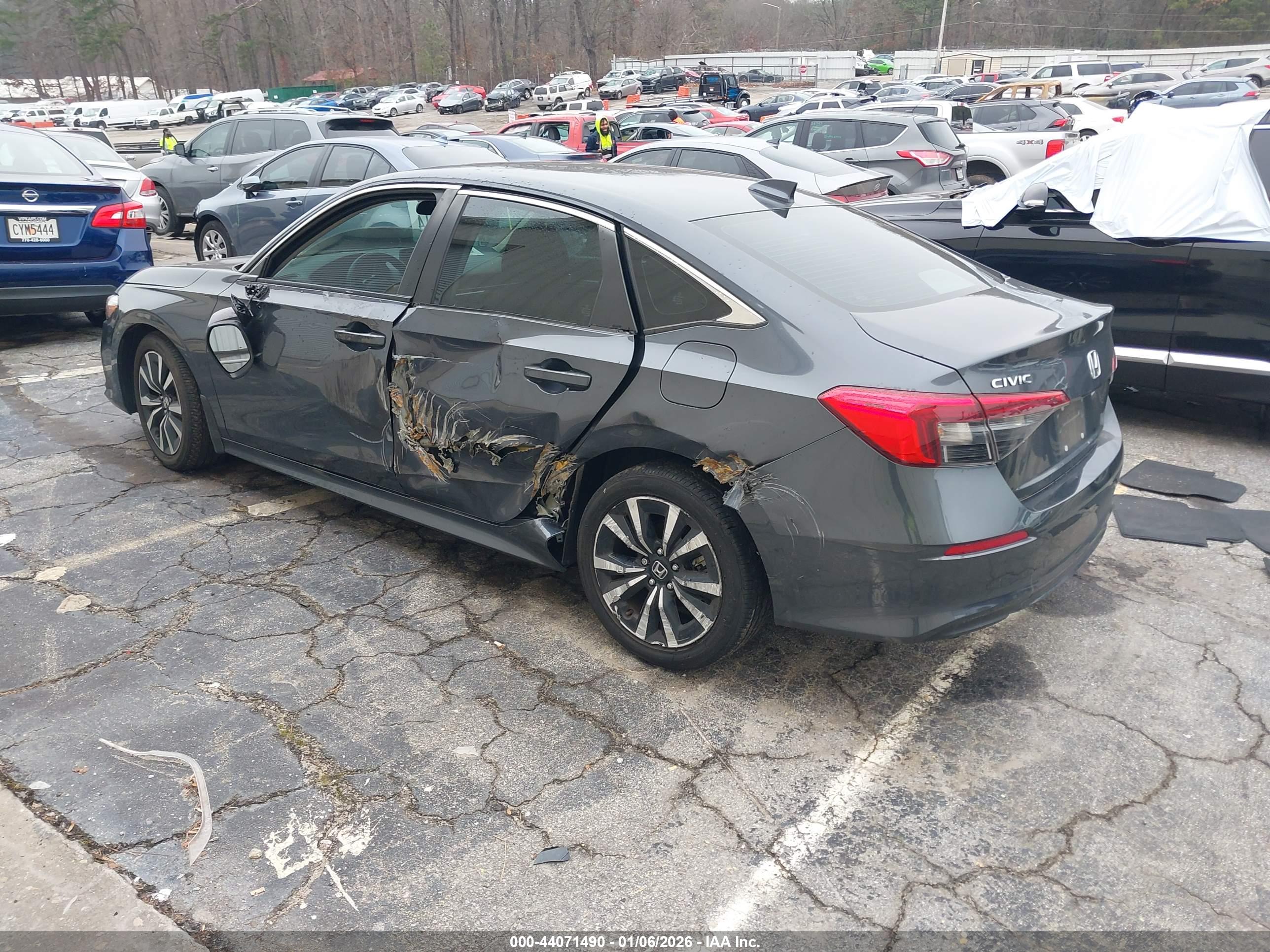 HONDA CIVIC image 3