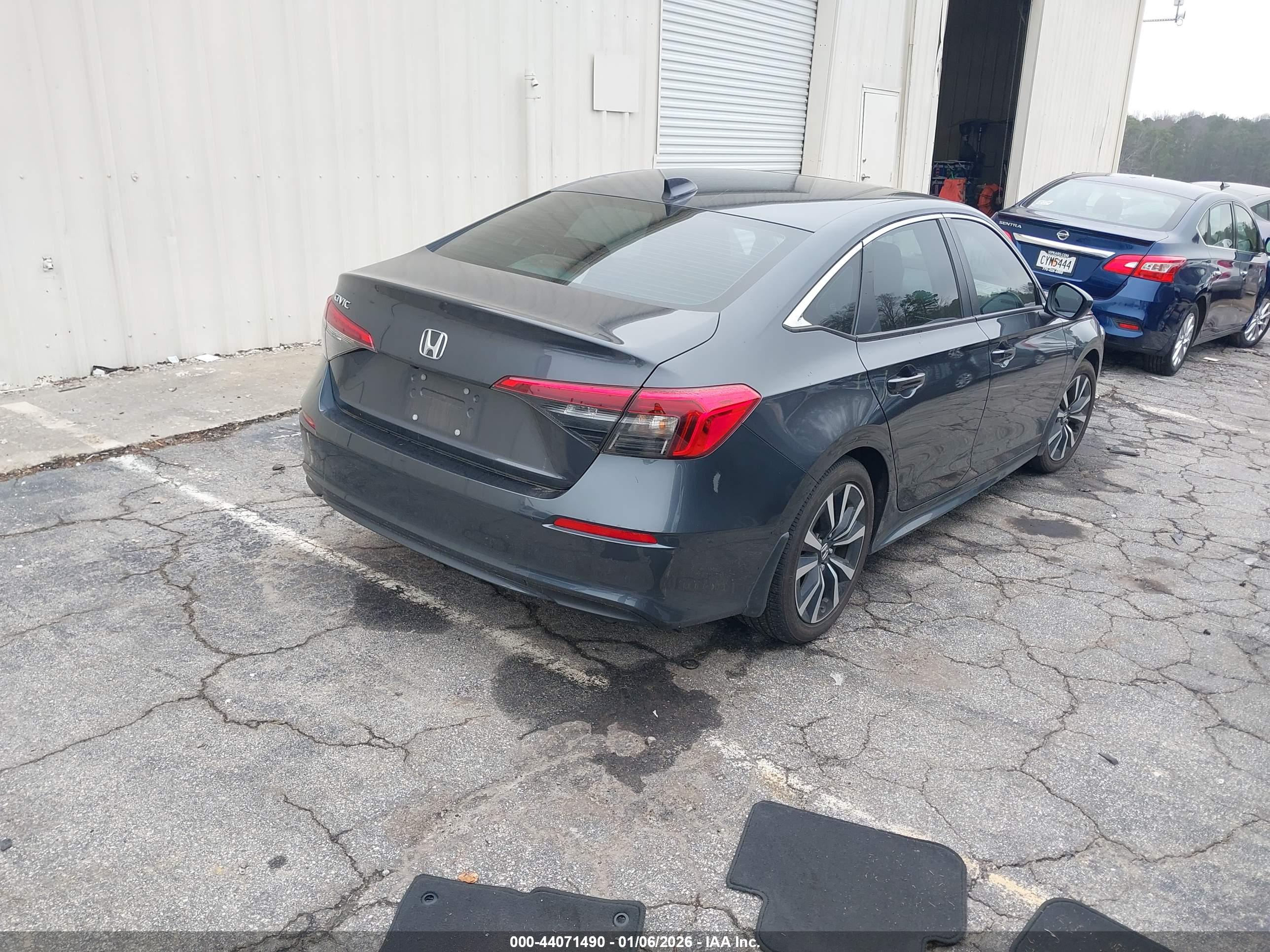 HONDA CIVIC image 4