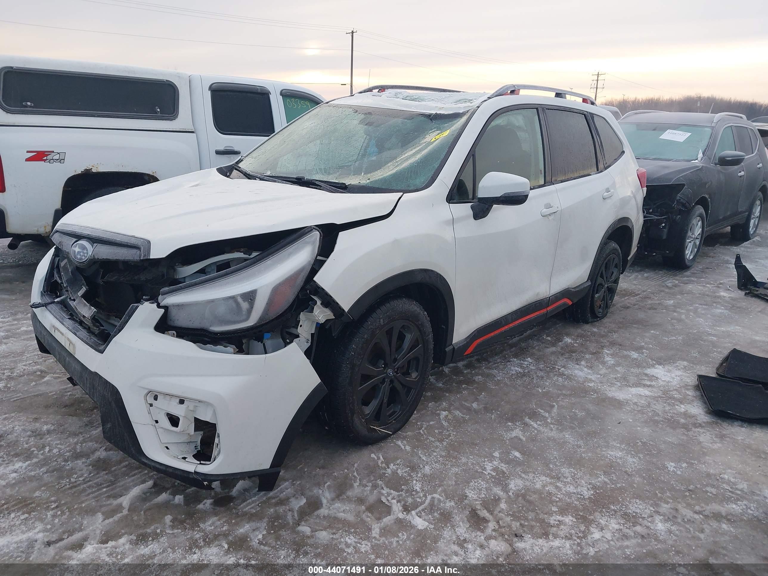 SUBARU FORESTER image 2