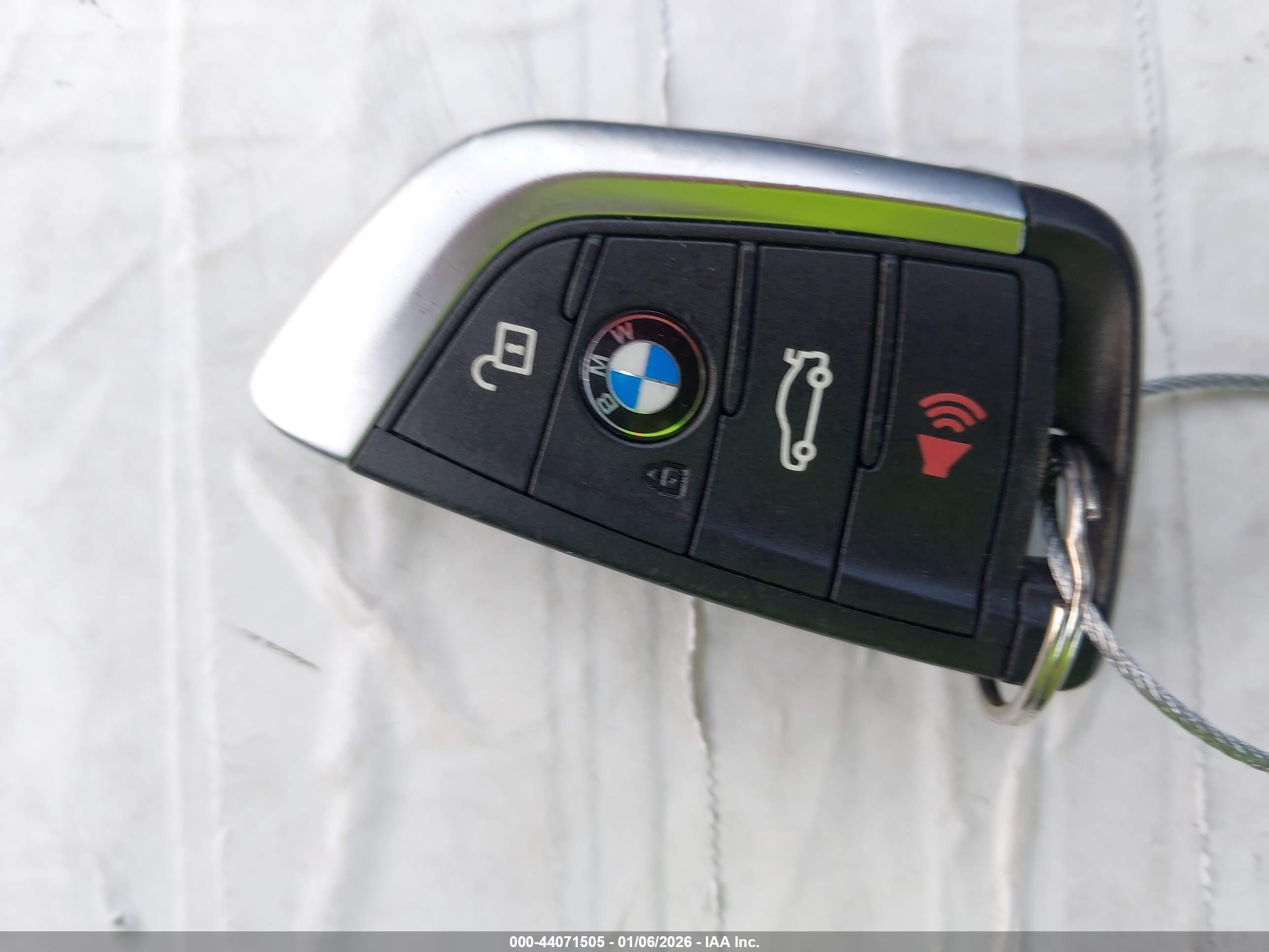 BMW X1 image 11