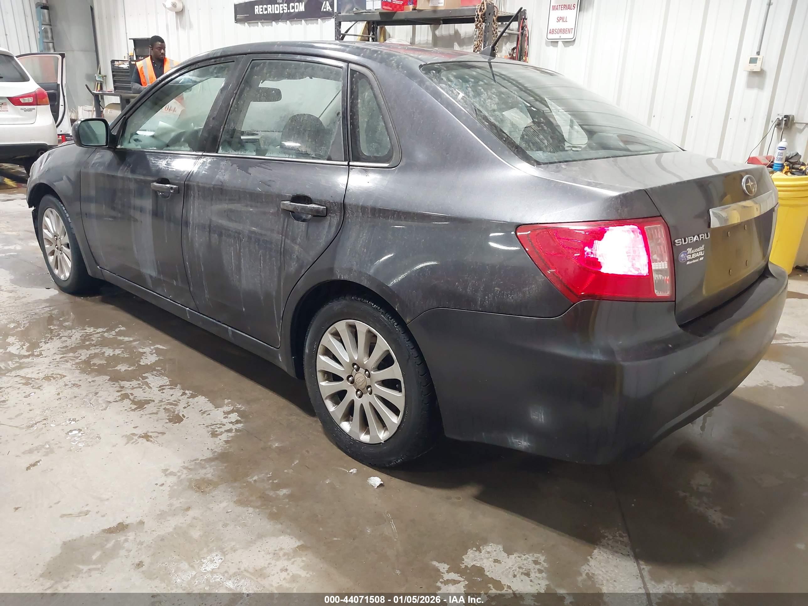 SUBARU IMPREZA image 3