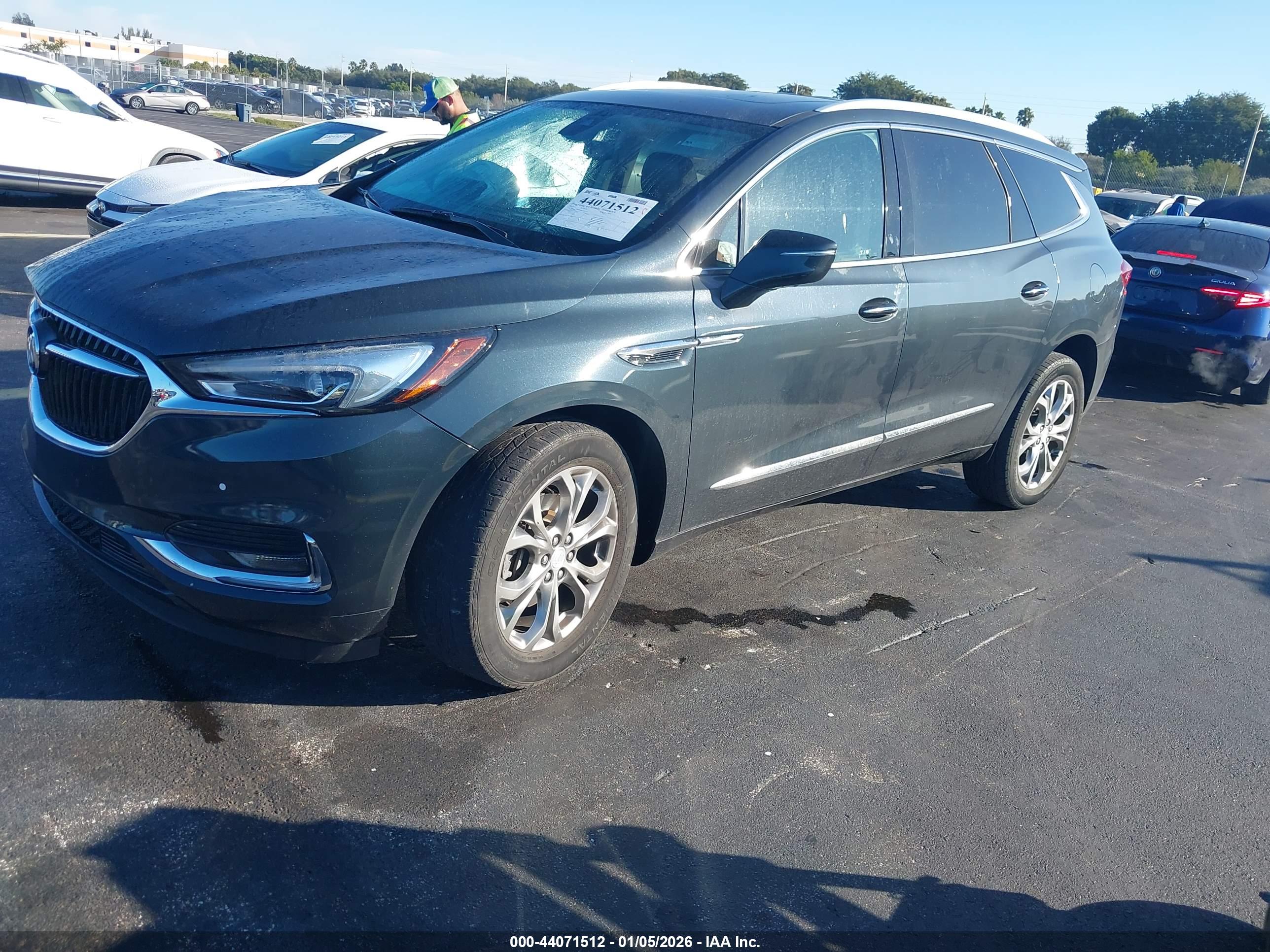 BUICK ENCLAVE image 2