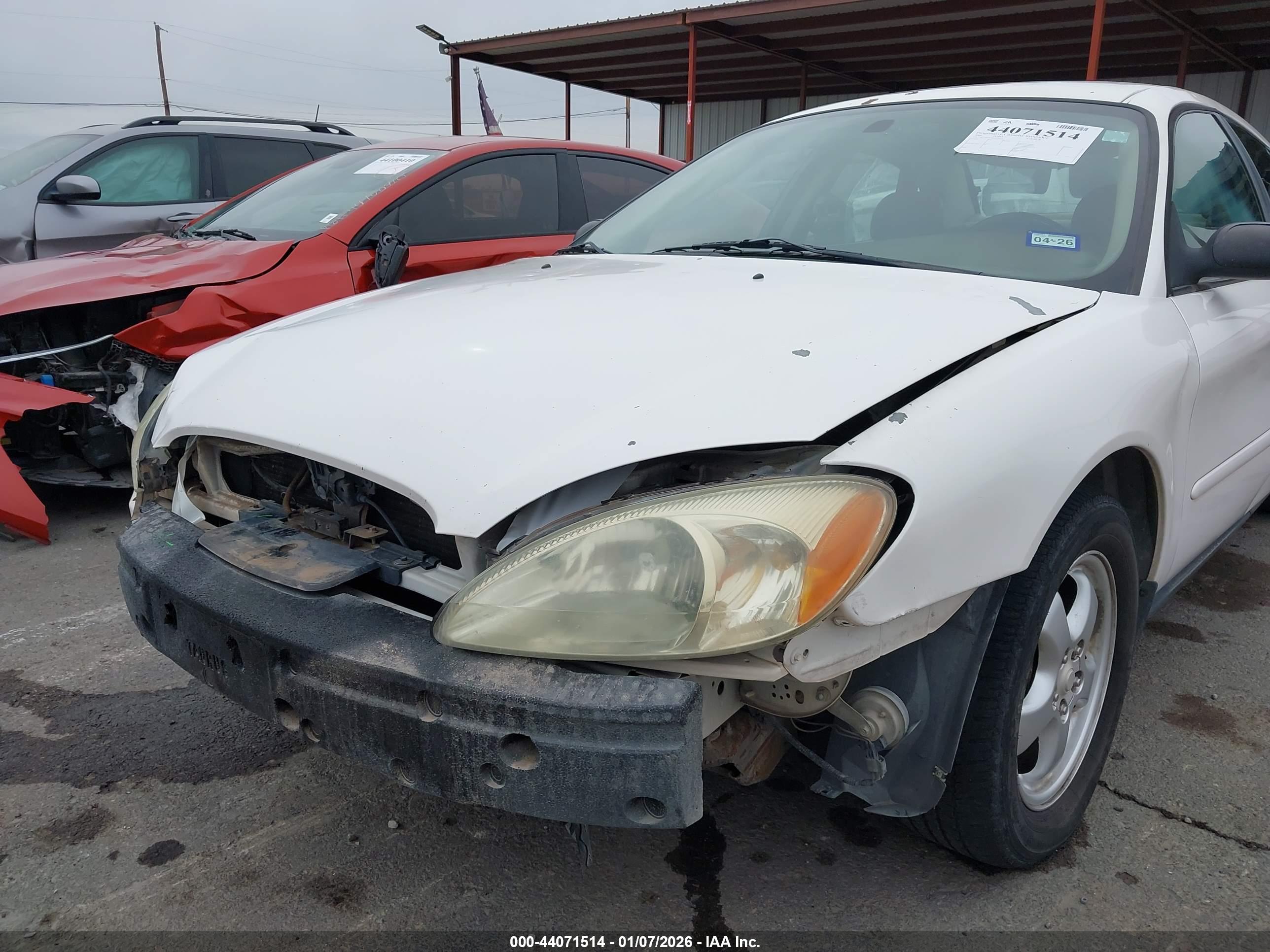 FORD TAURUS image 6