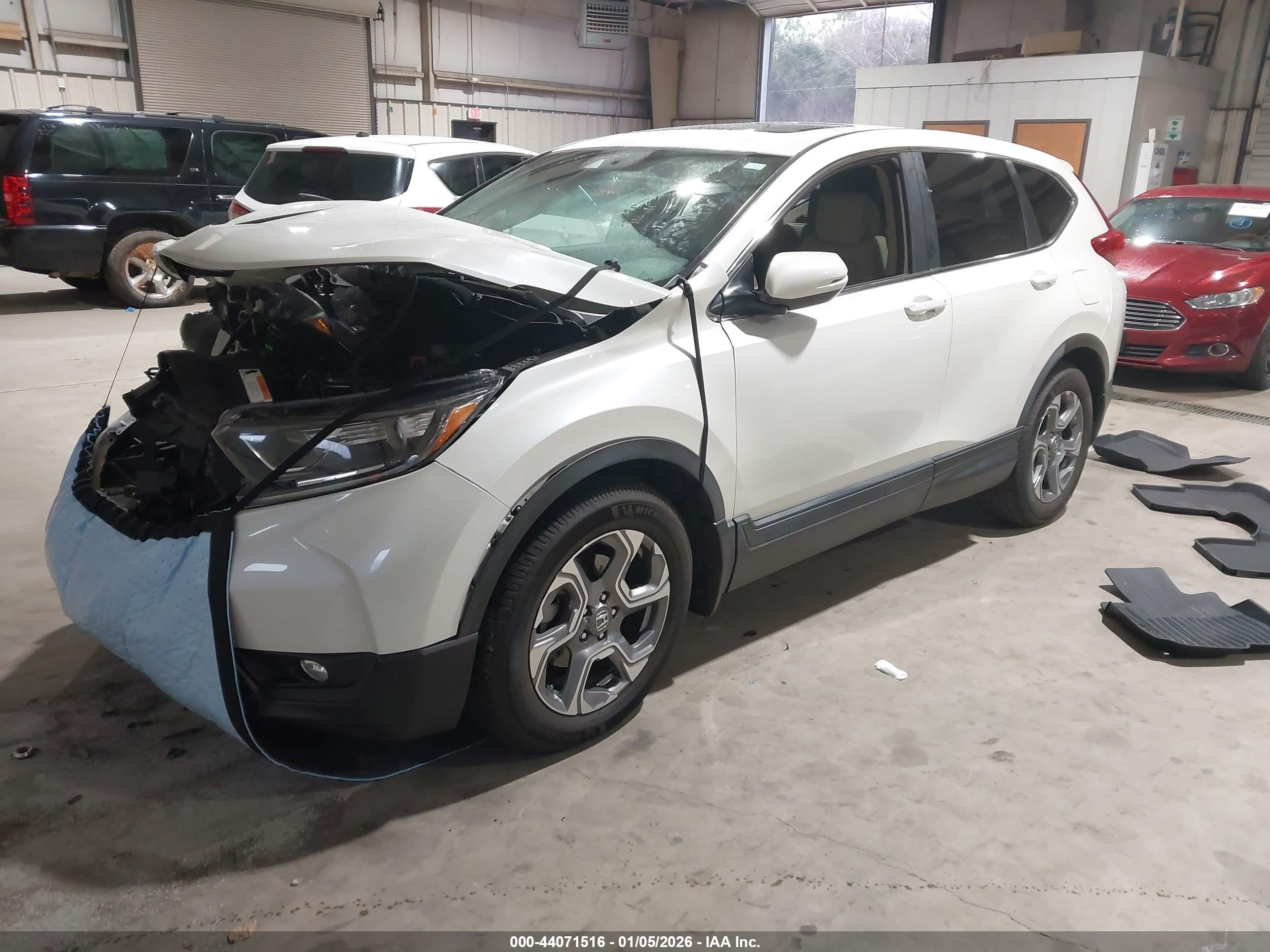 HONDA CR-V image 2