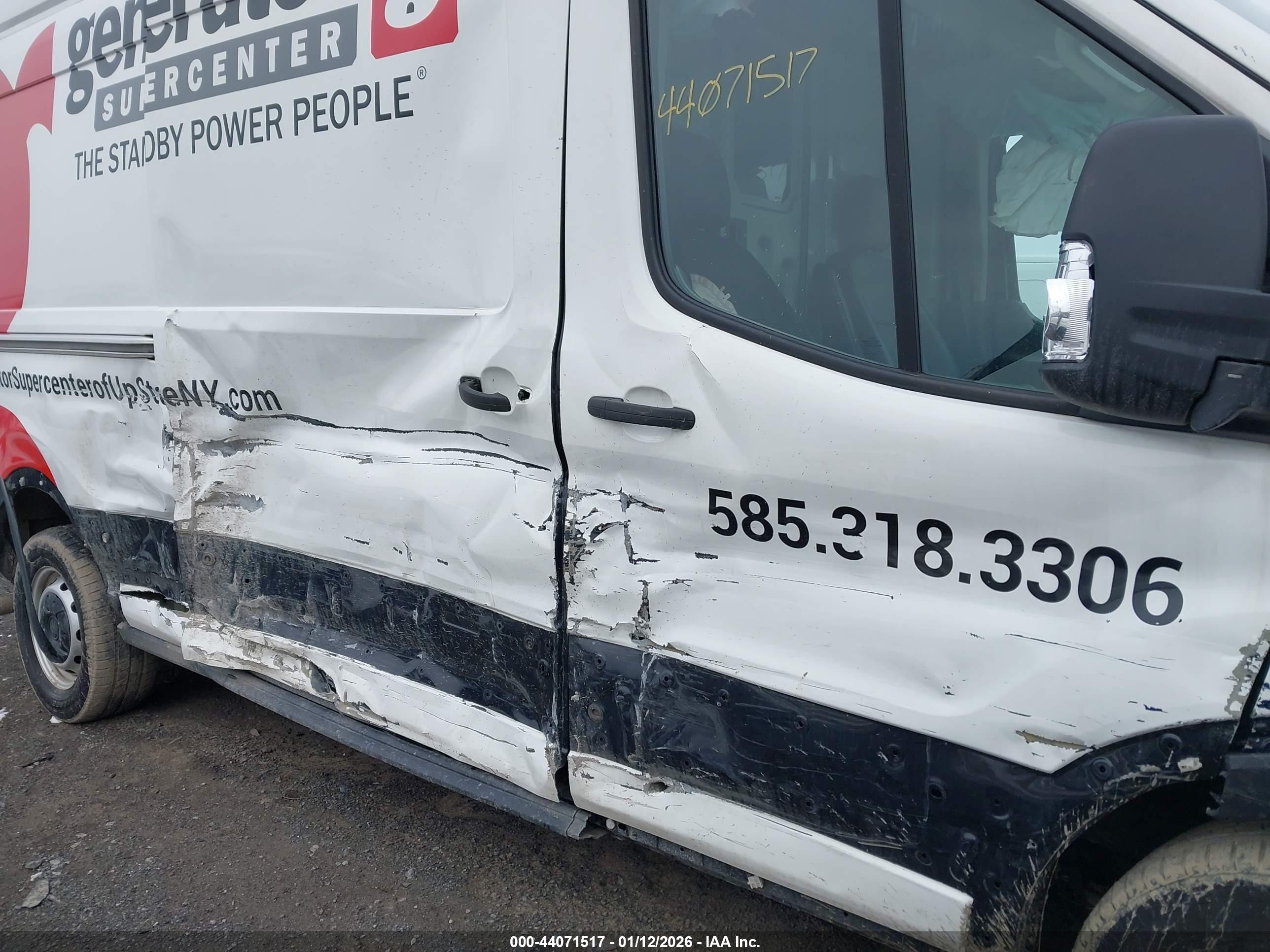 FORD TRANSIT-250 image 6