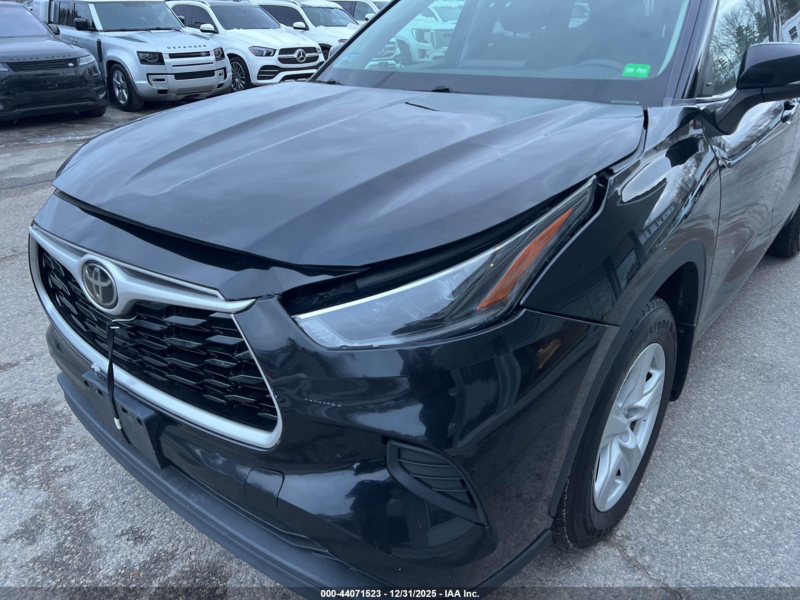 TOYOTA HIGHLANDER image 6