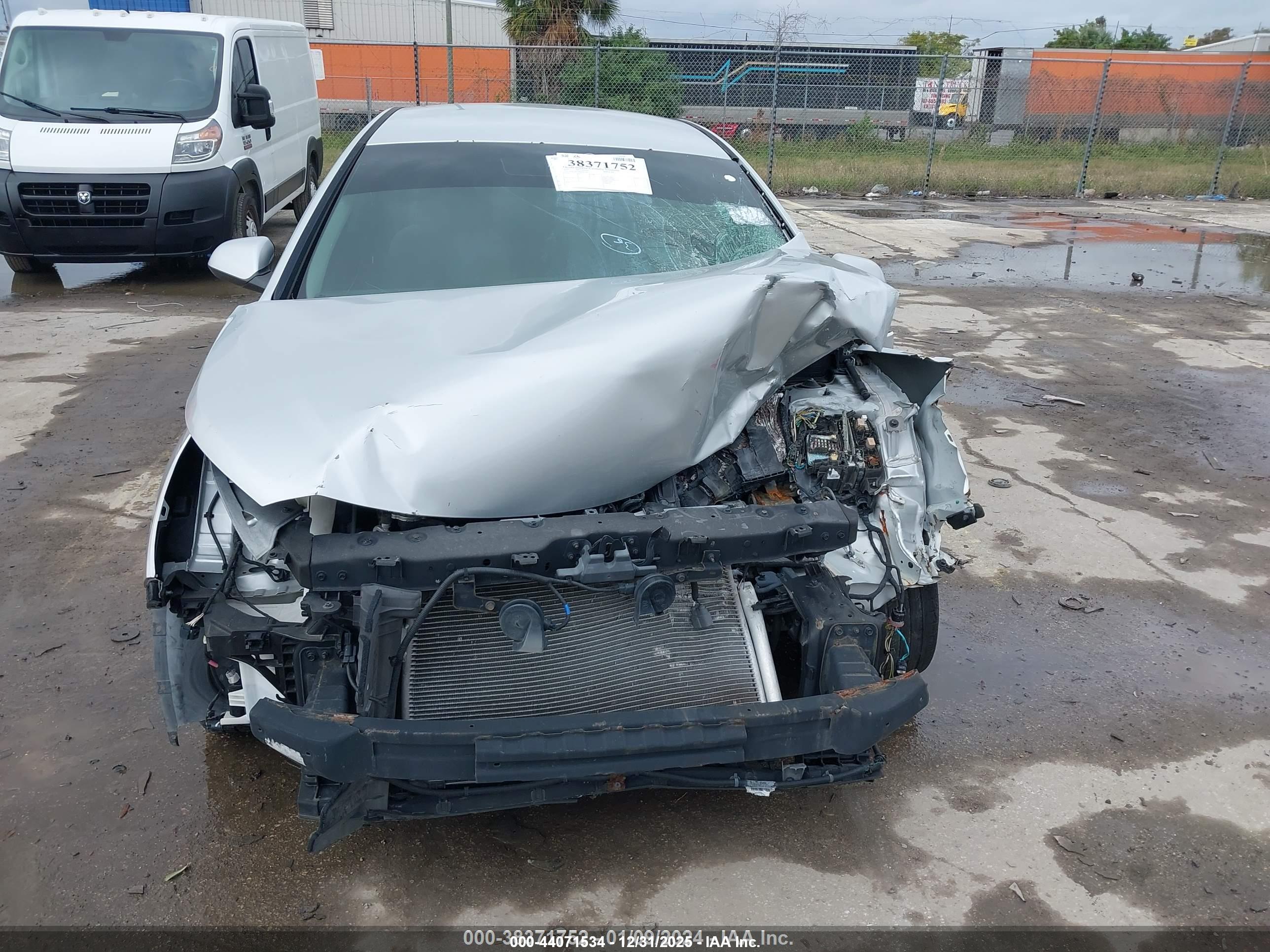 HYUNDAI SONATA image 6