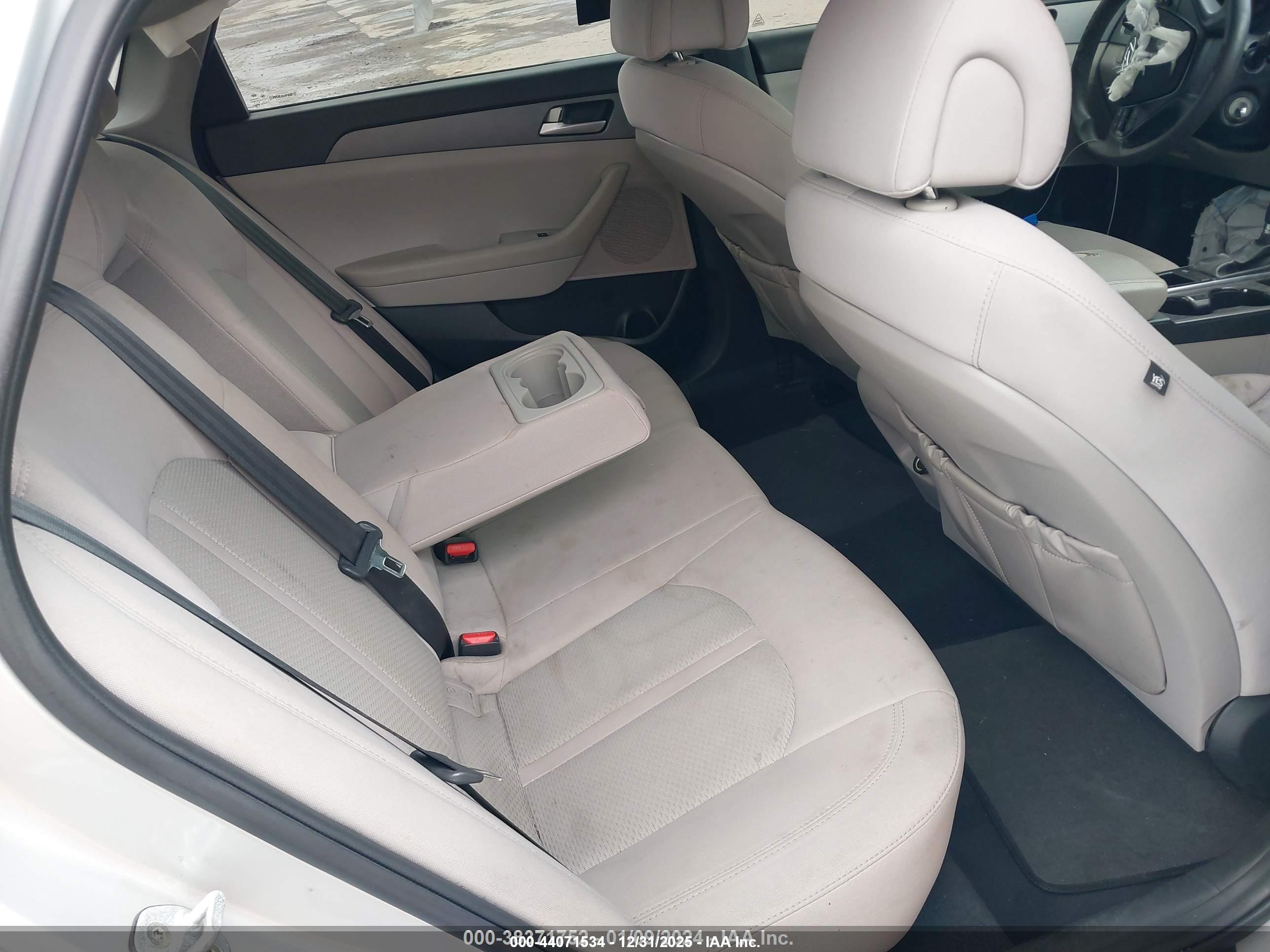 HYUNDAI SONATA image 8
