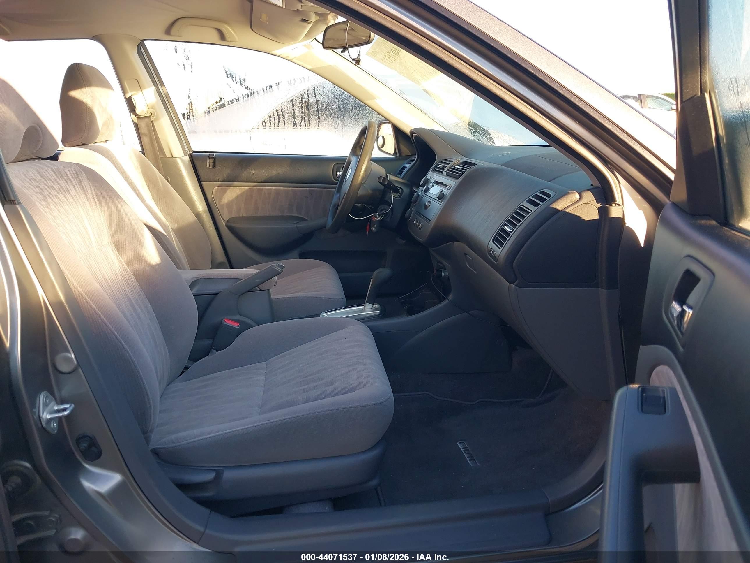 HONDA CIVIC image 5