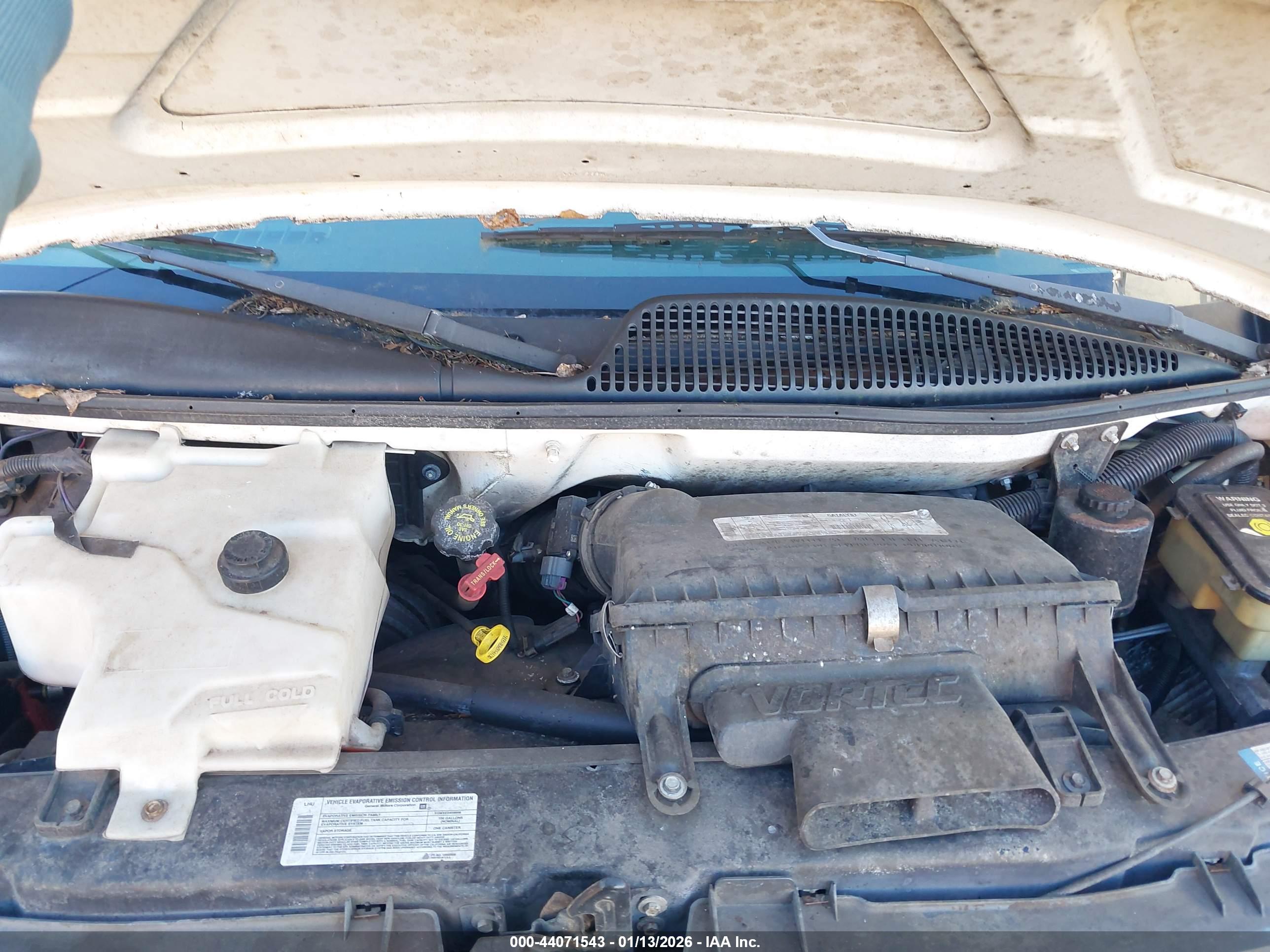 CHEVROLET EXPRESS image 10