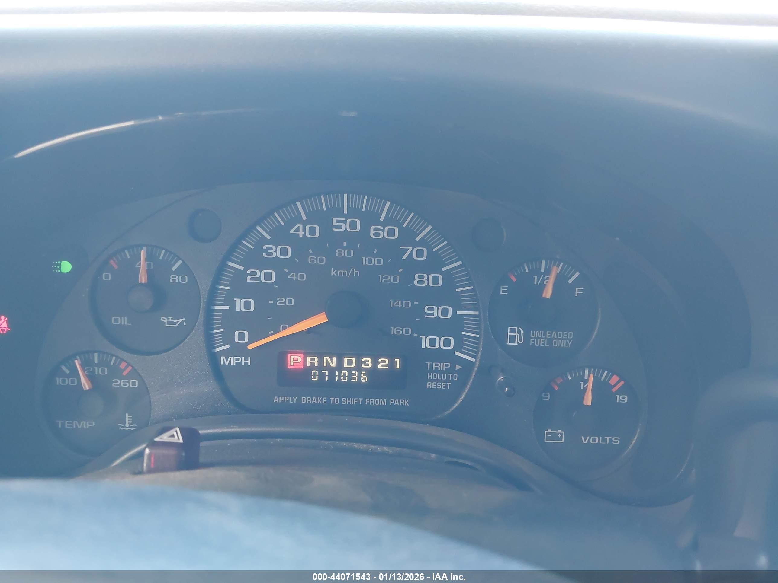 CHEVROLET EXPRESS image 6