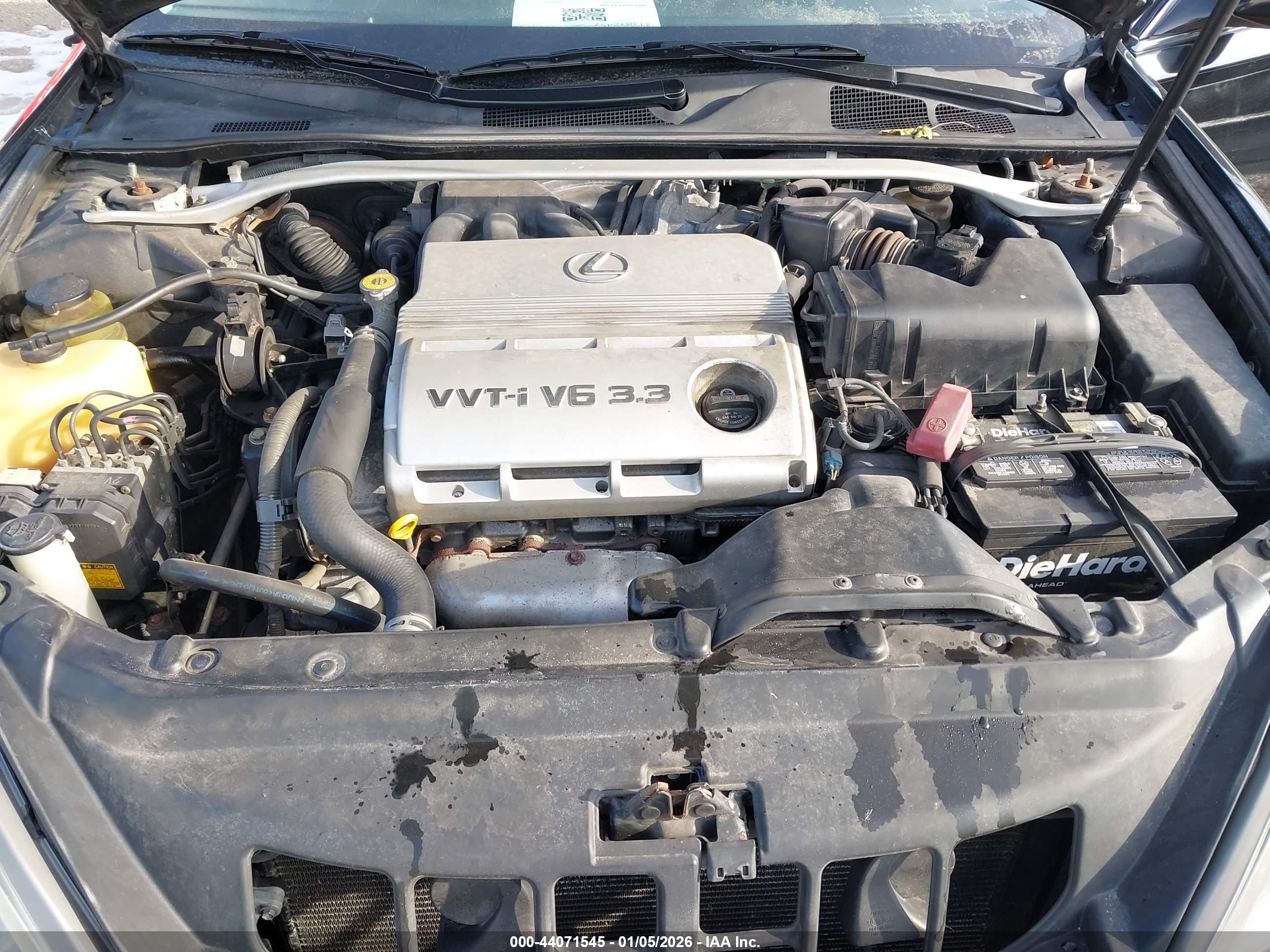LEXUS ES image 10