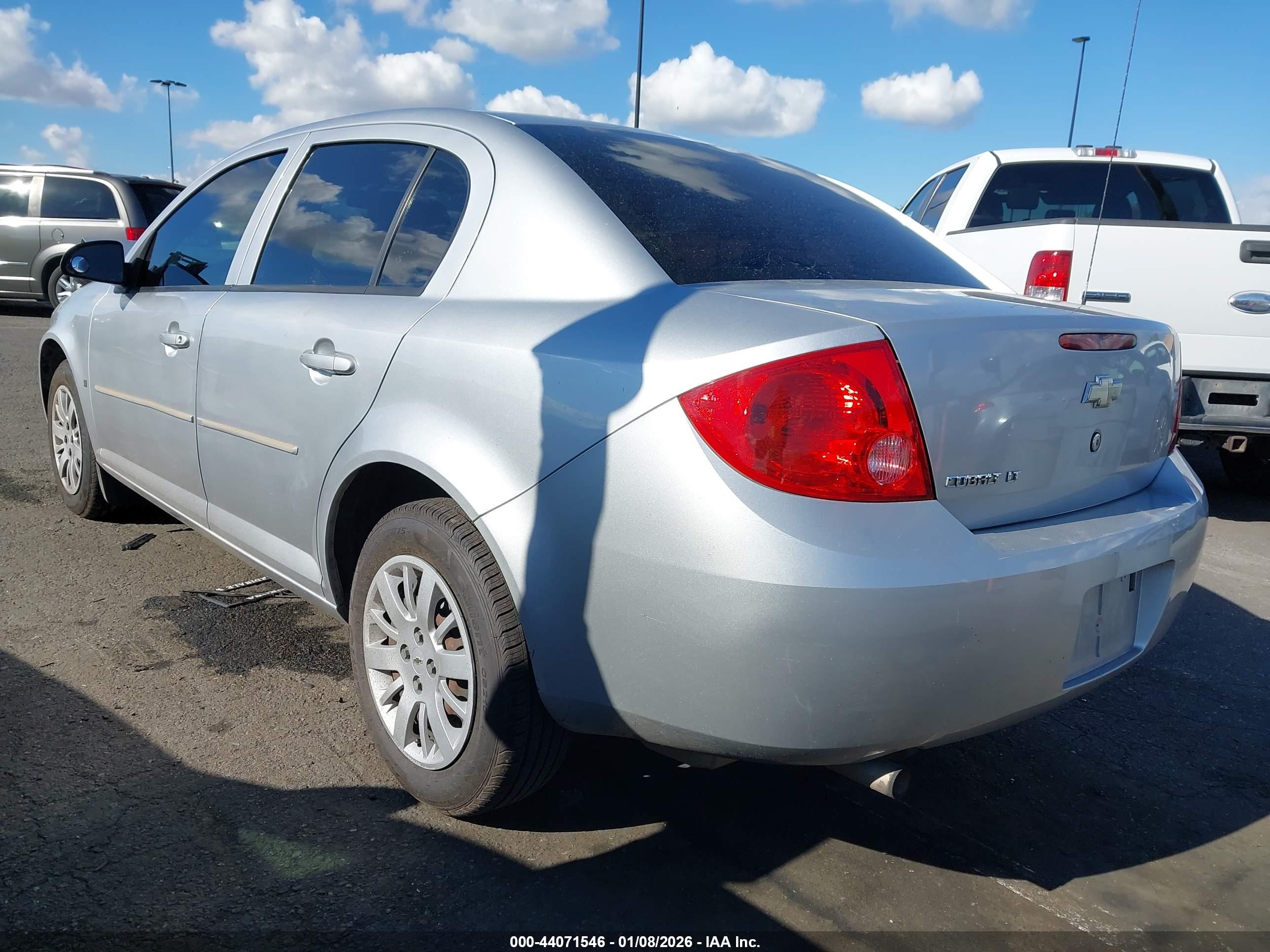 CHEVROLET COBALT image 3