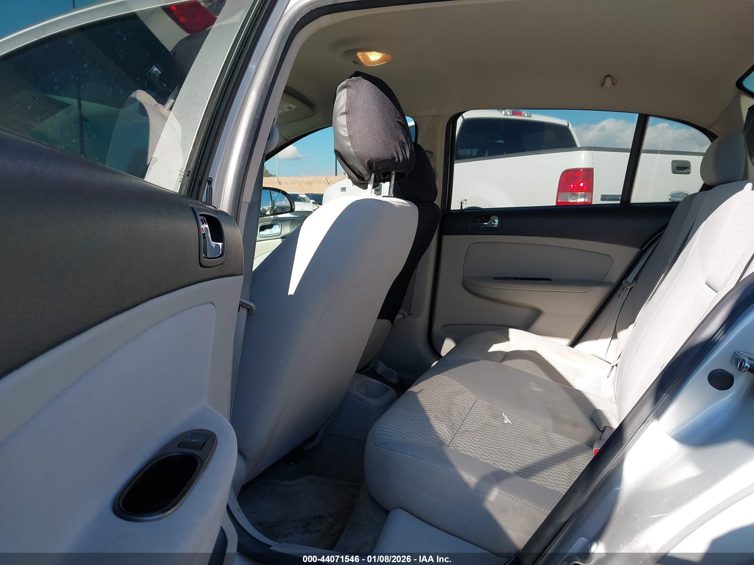 CHEVROLET COBALT image 8