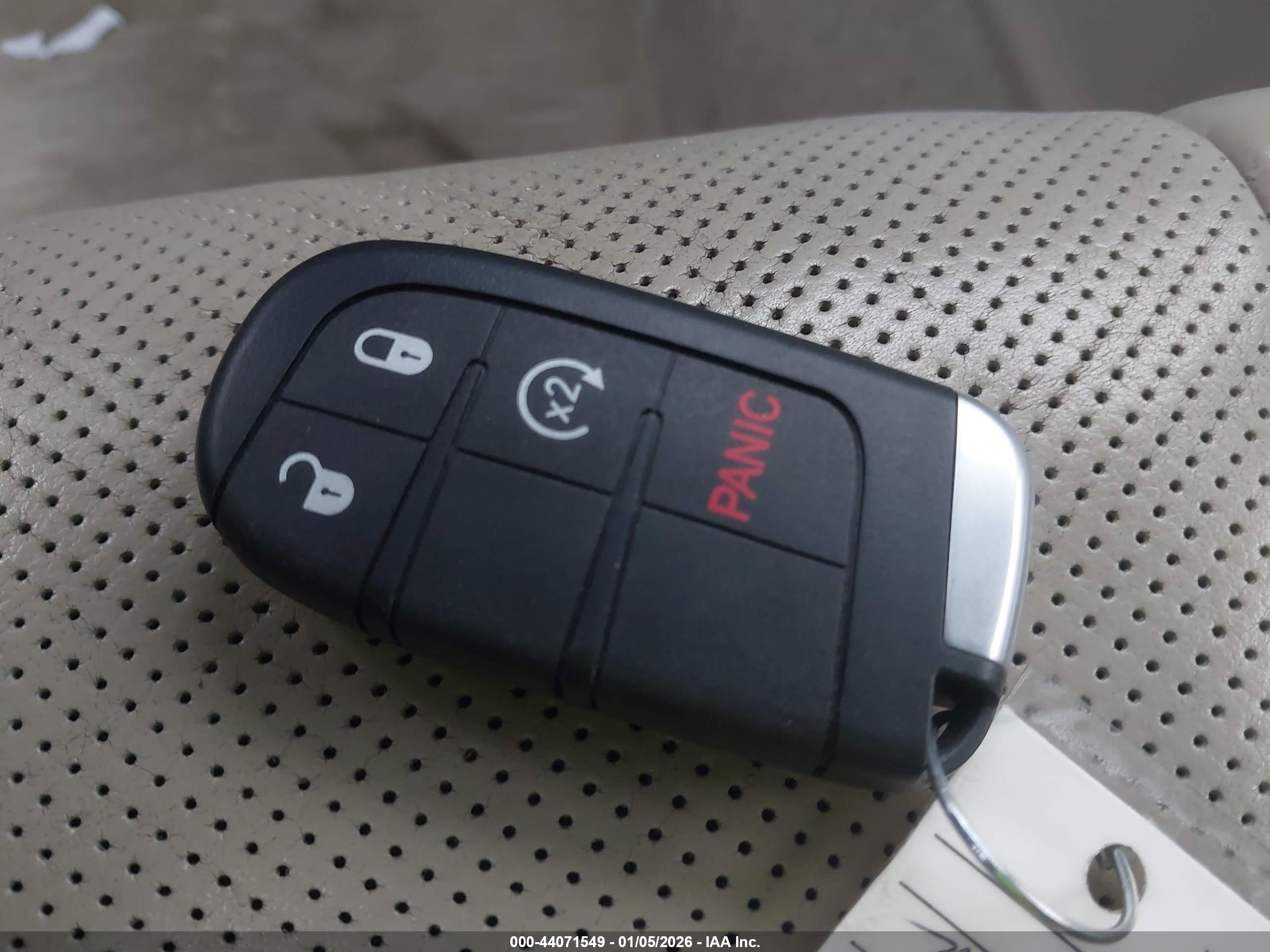 JEEP GRAND image 11