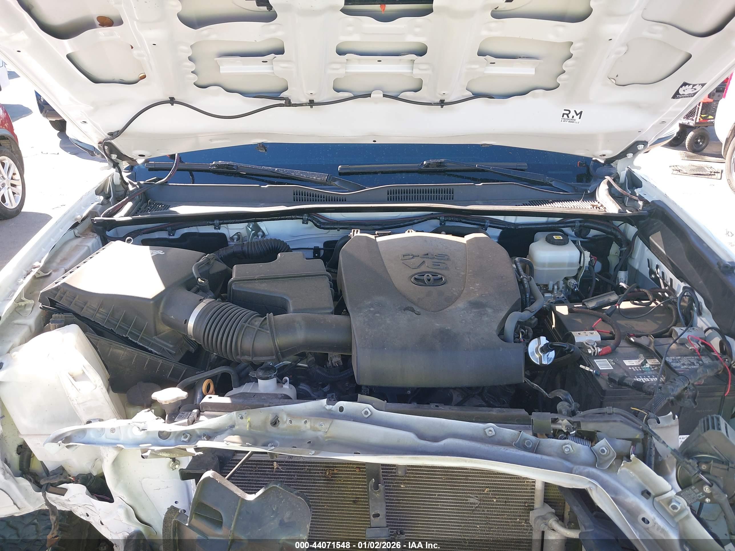 TOYOTA TACOMA image 10