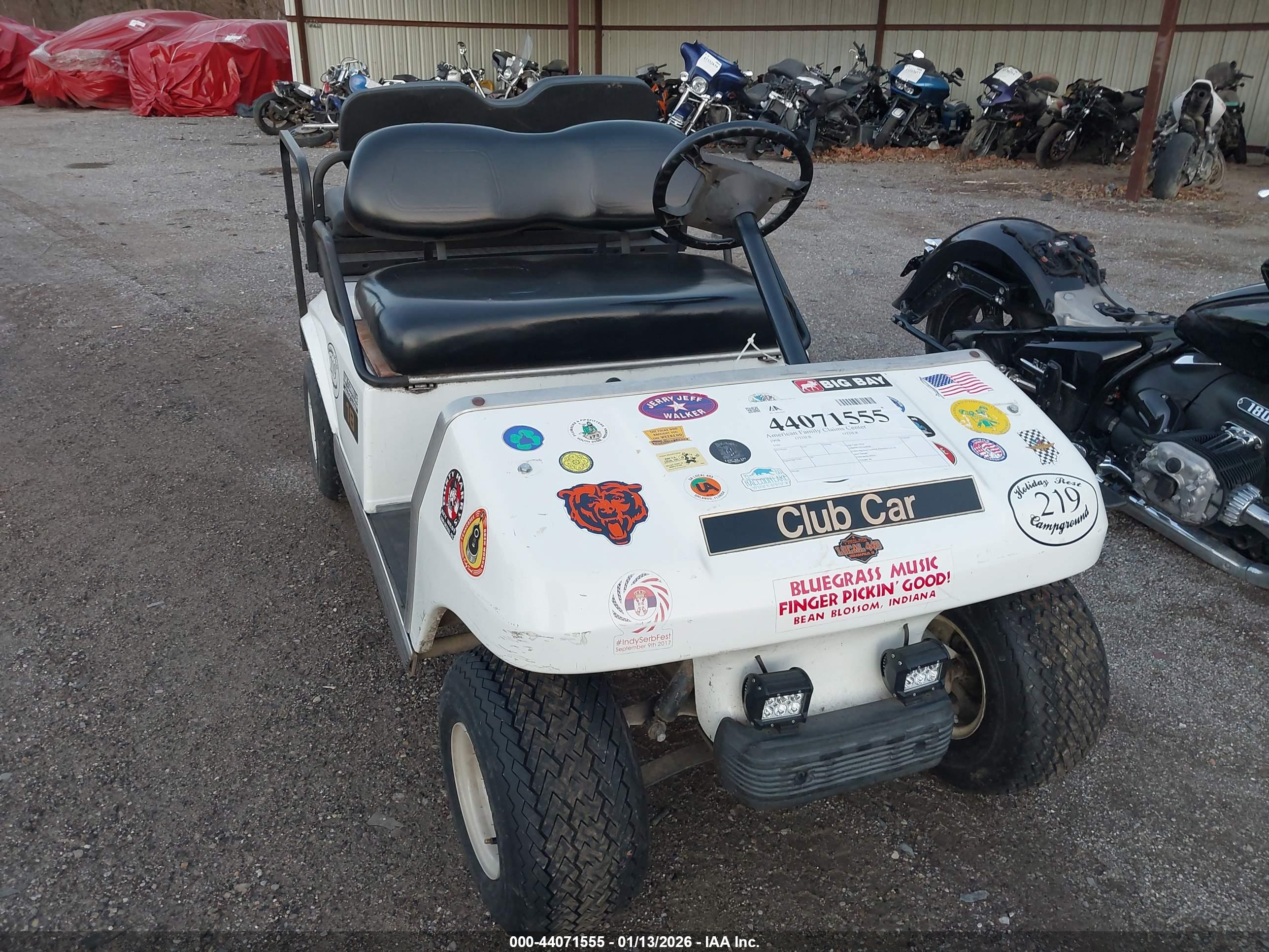 CLUB CAR image 6