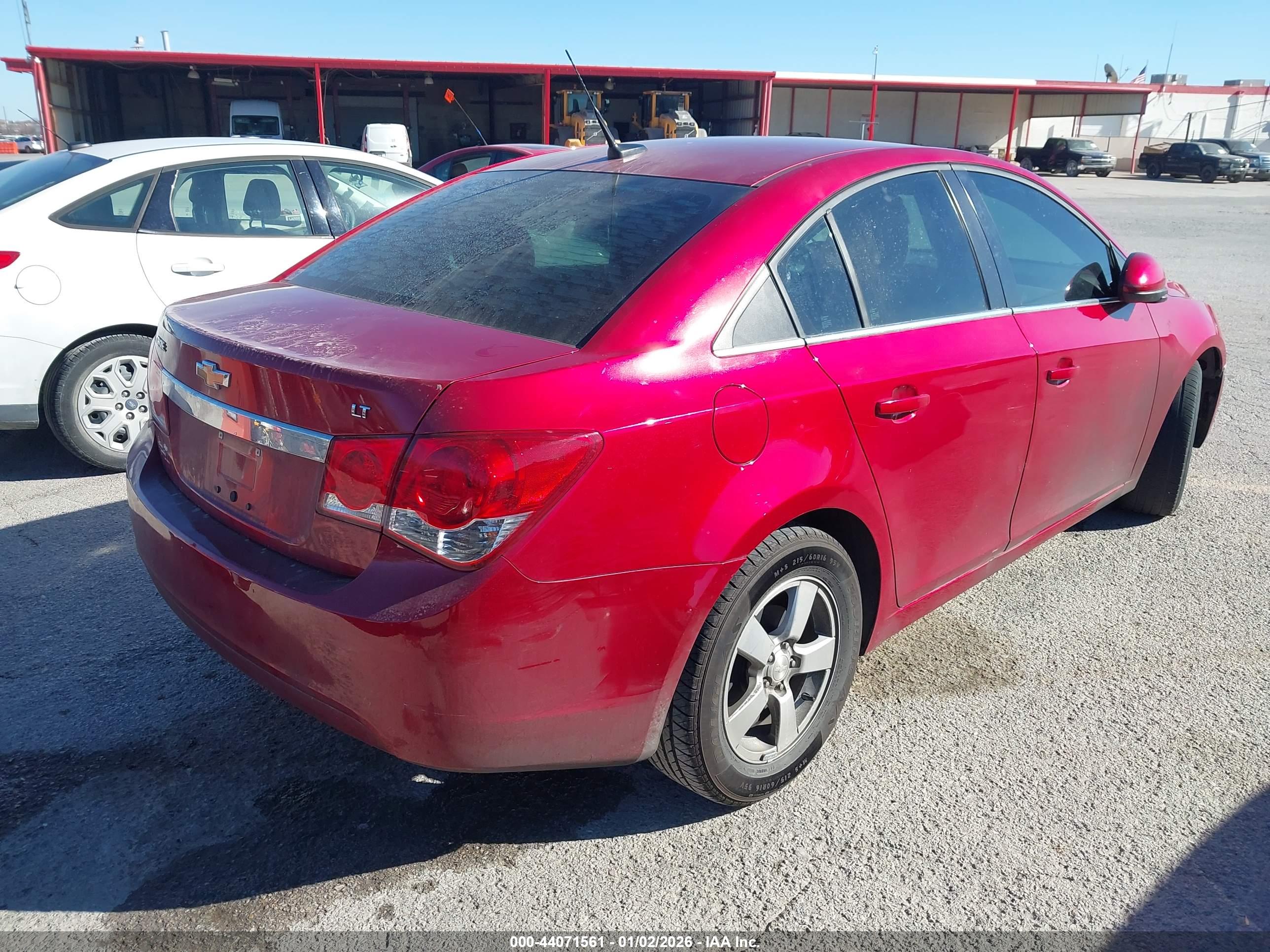 CHEVROLET CRUZE image 4