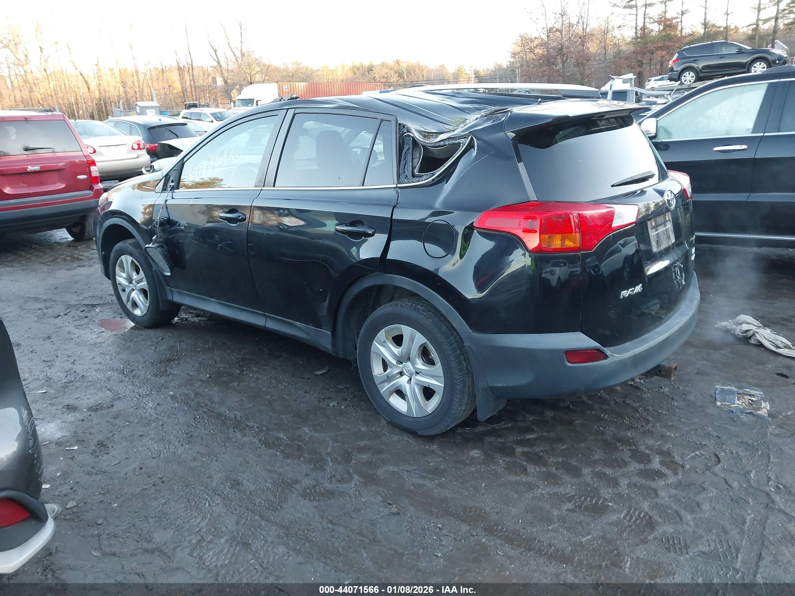 TOYOTA RAV4 image 3