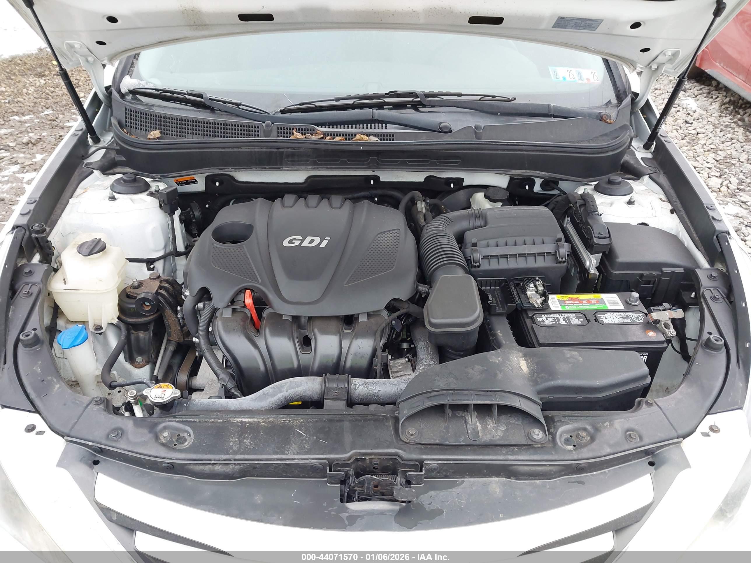 HYUNDAI SONATA image 10