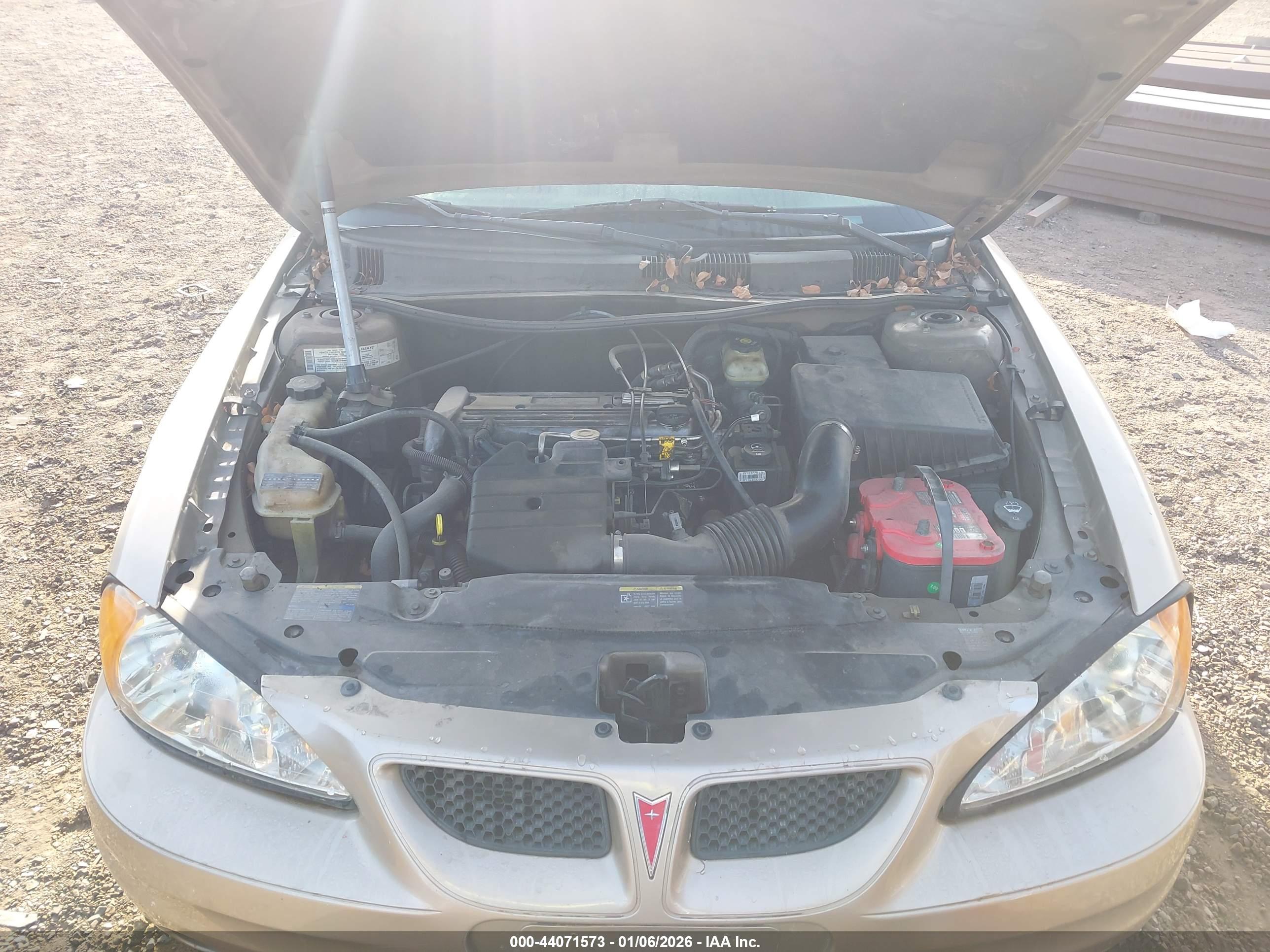 PONTIAC GRAND image 10
