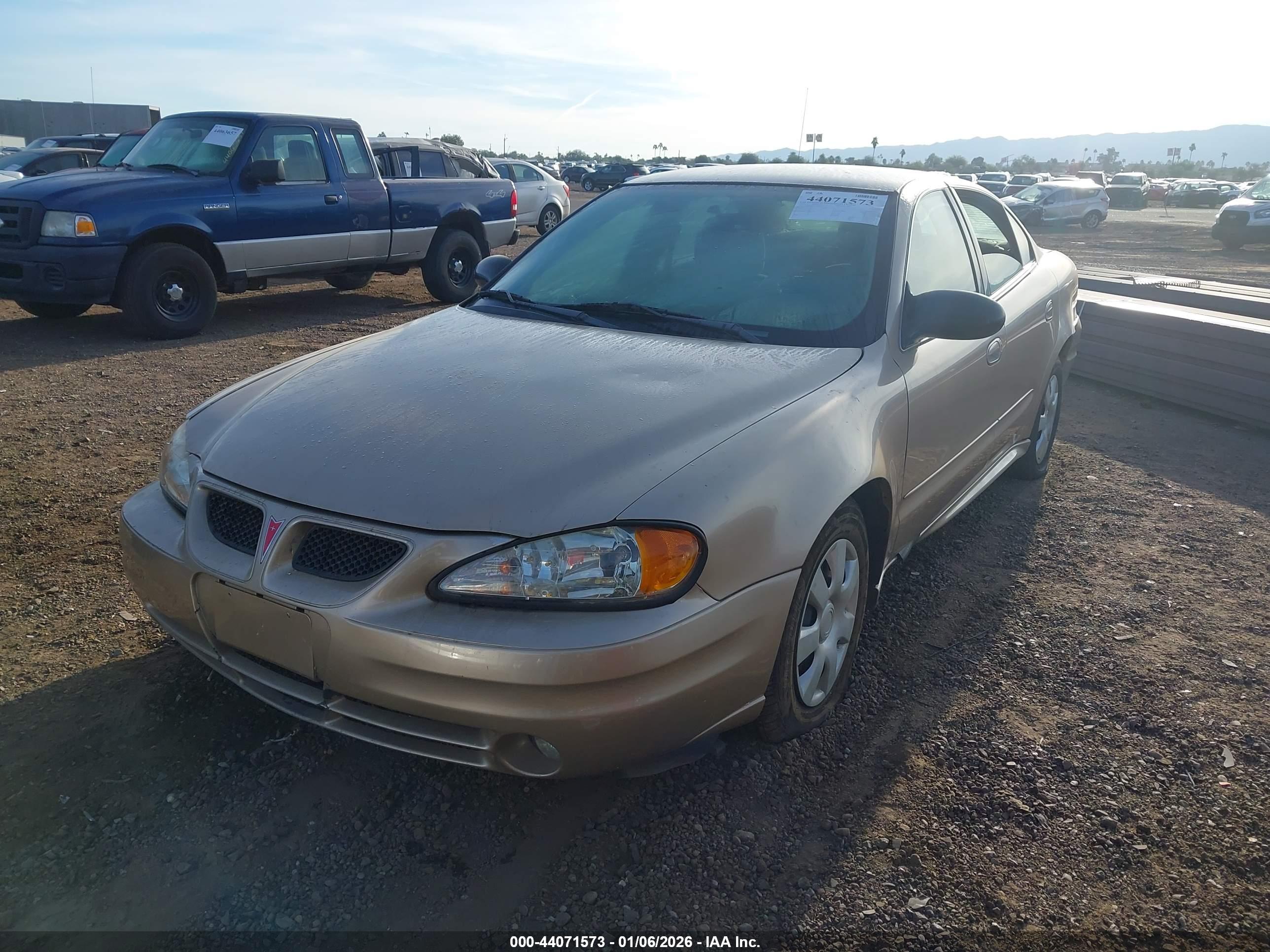 PONTIAC GRAND image 2