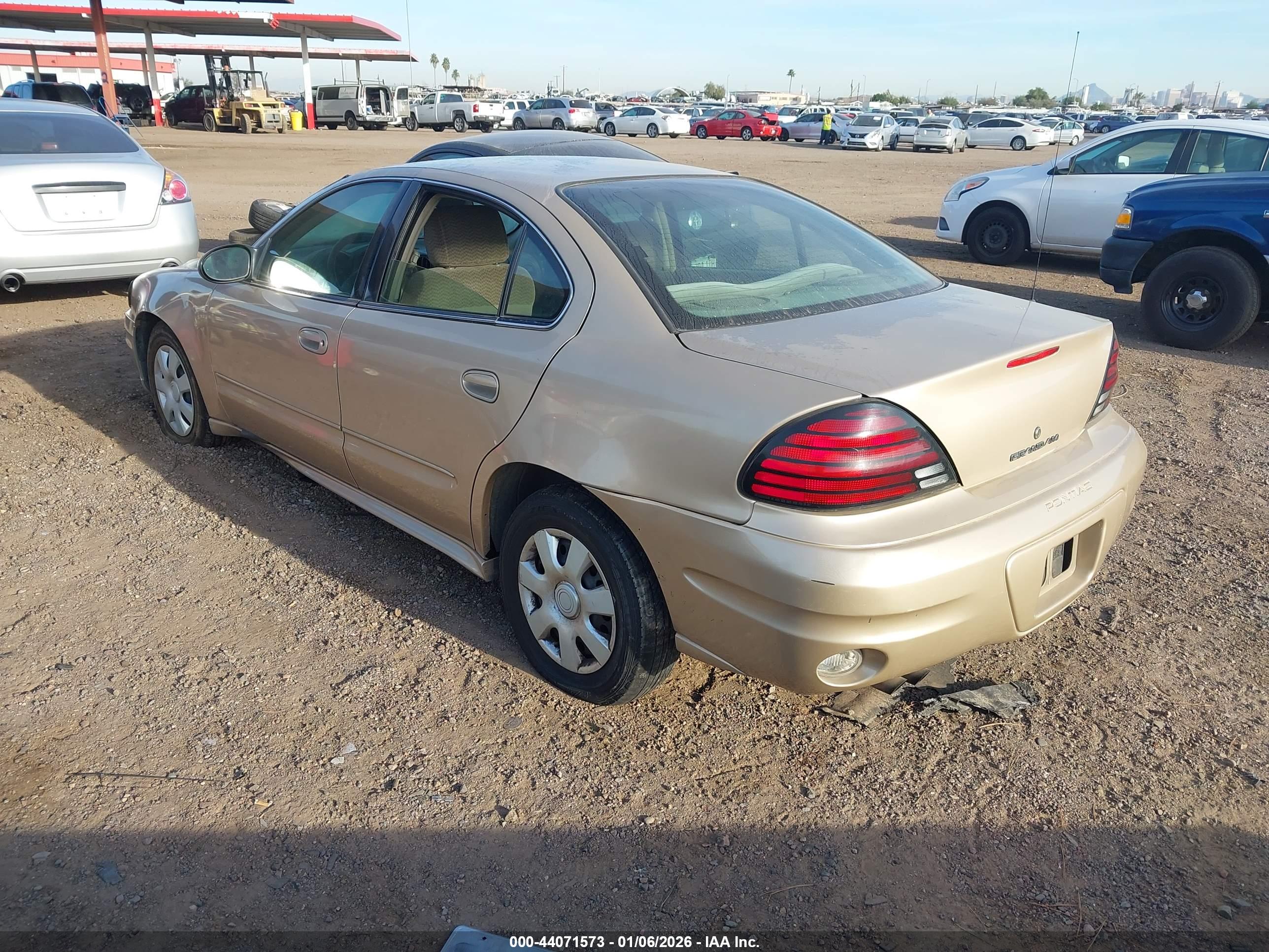 PONTIAC GRAND image 3