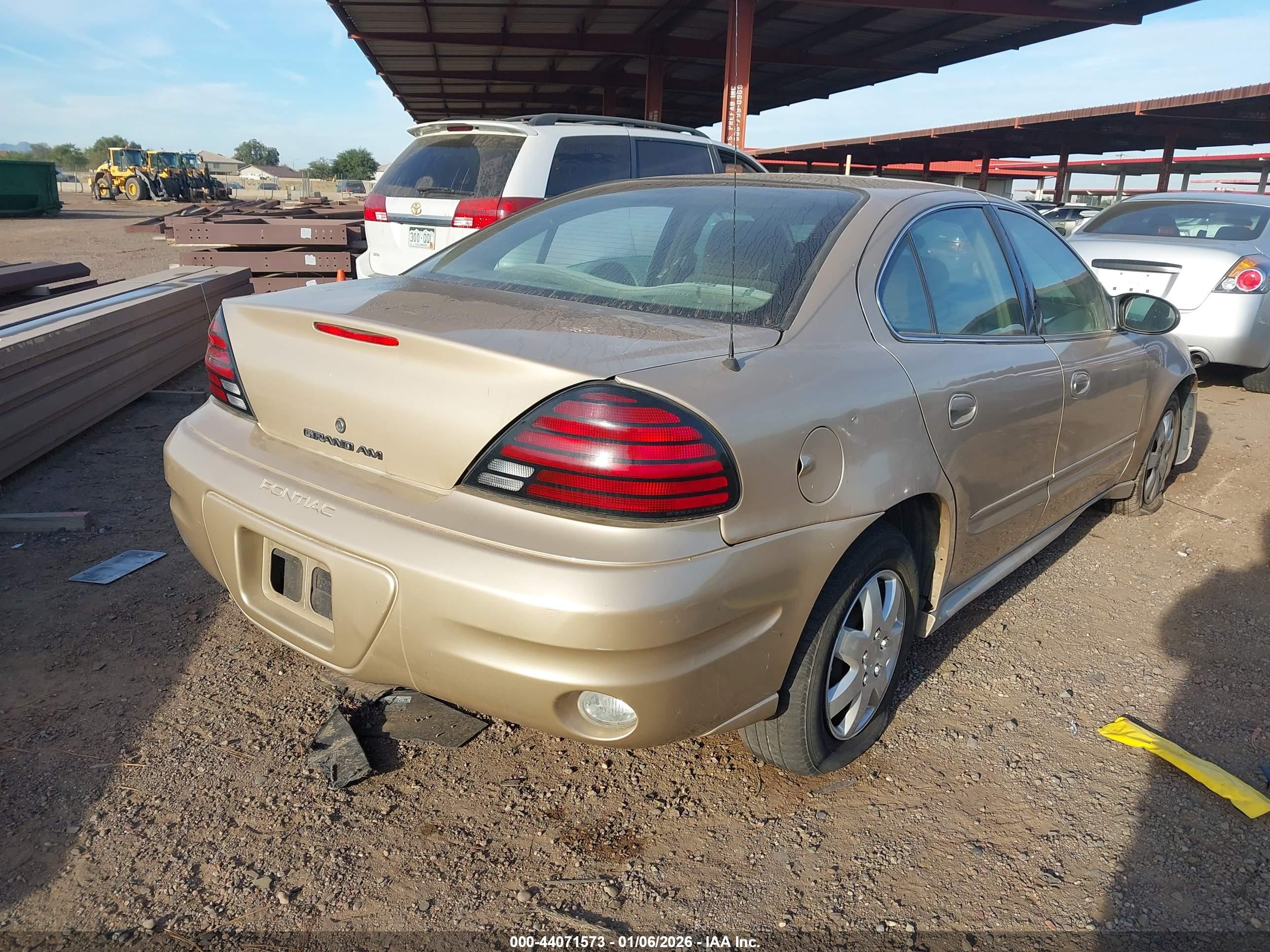 PONTIAC GRAND image 4