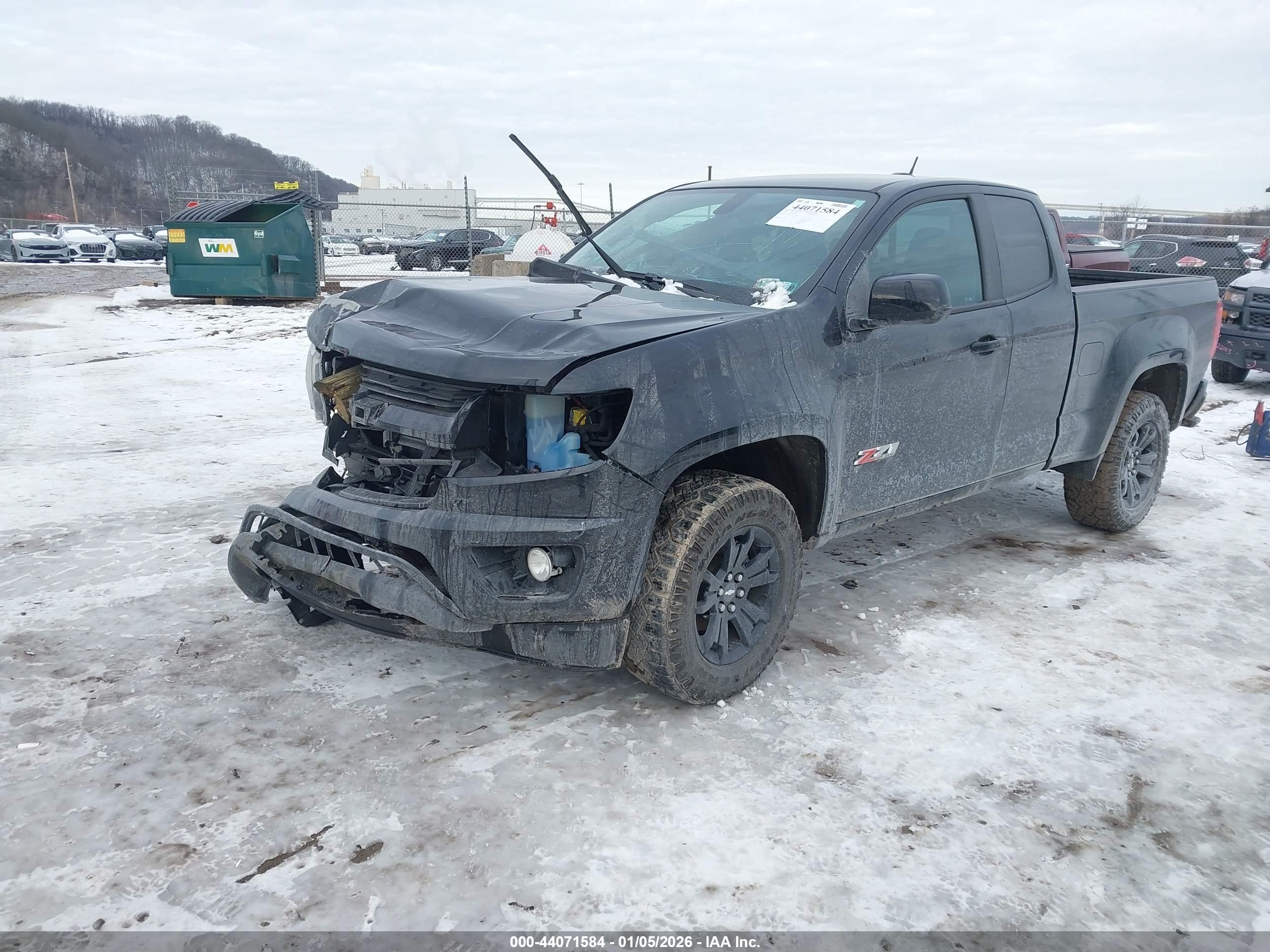CHEVROLET COLORADO image 2