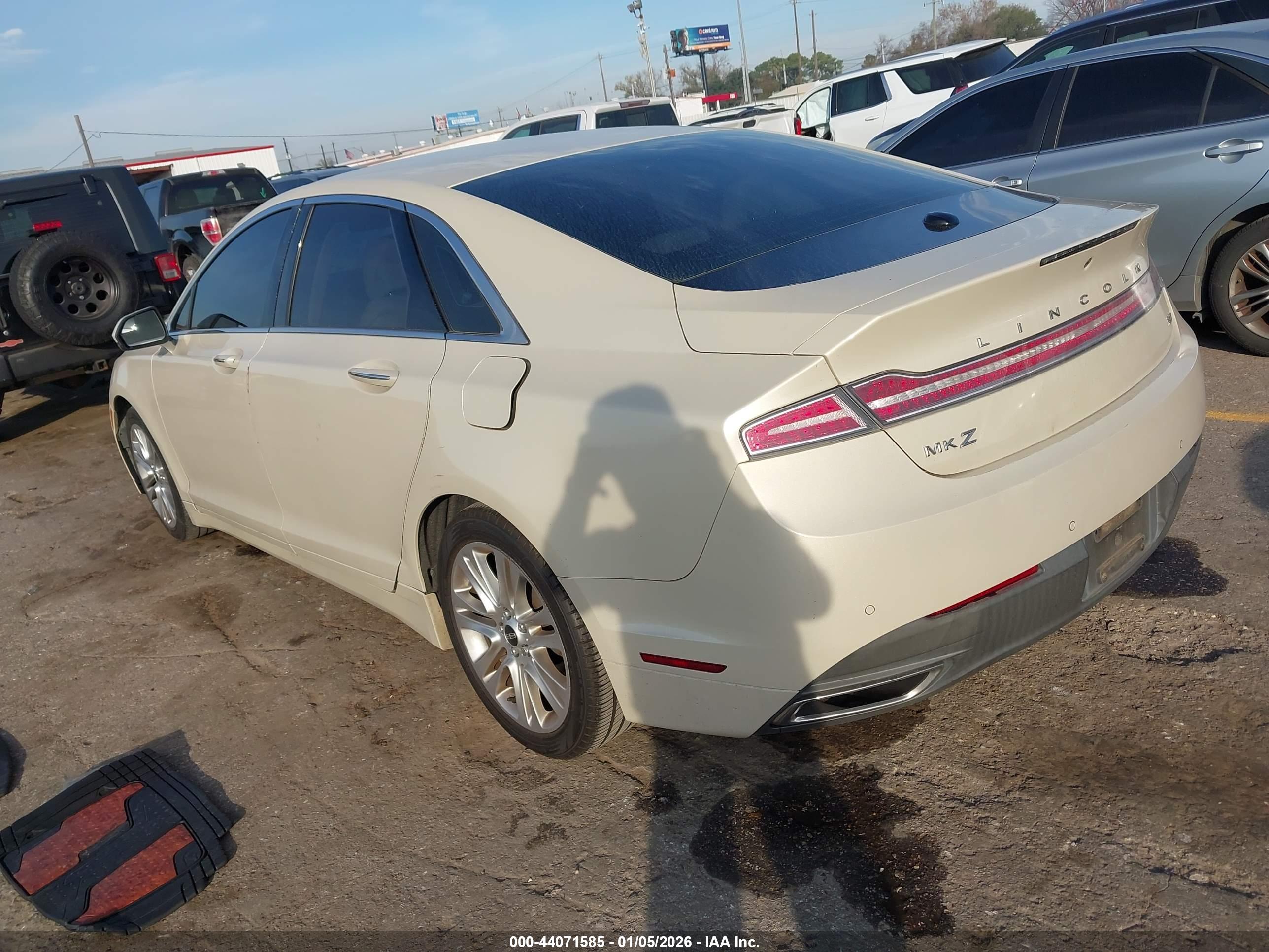 LINCOLN MKZ image 3