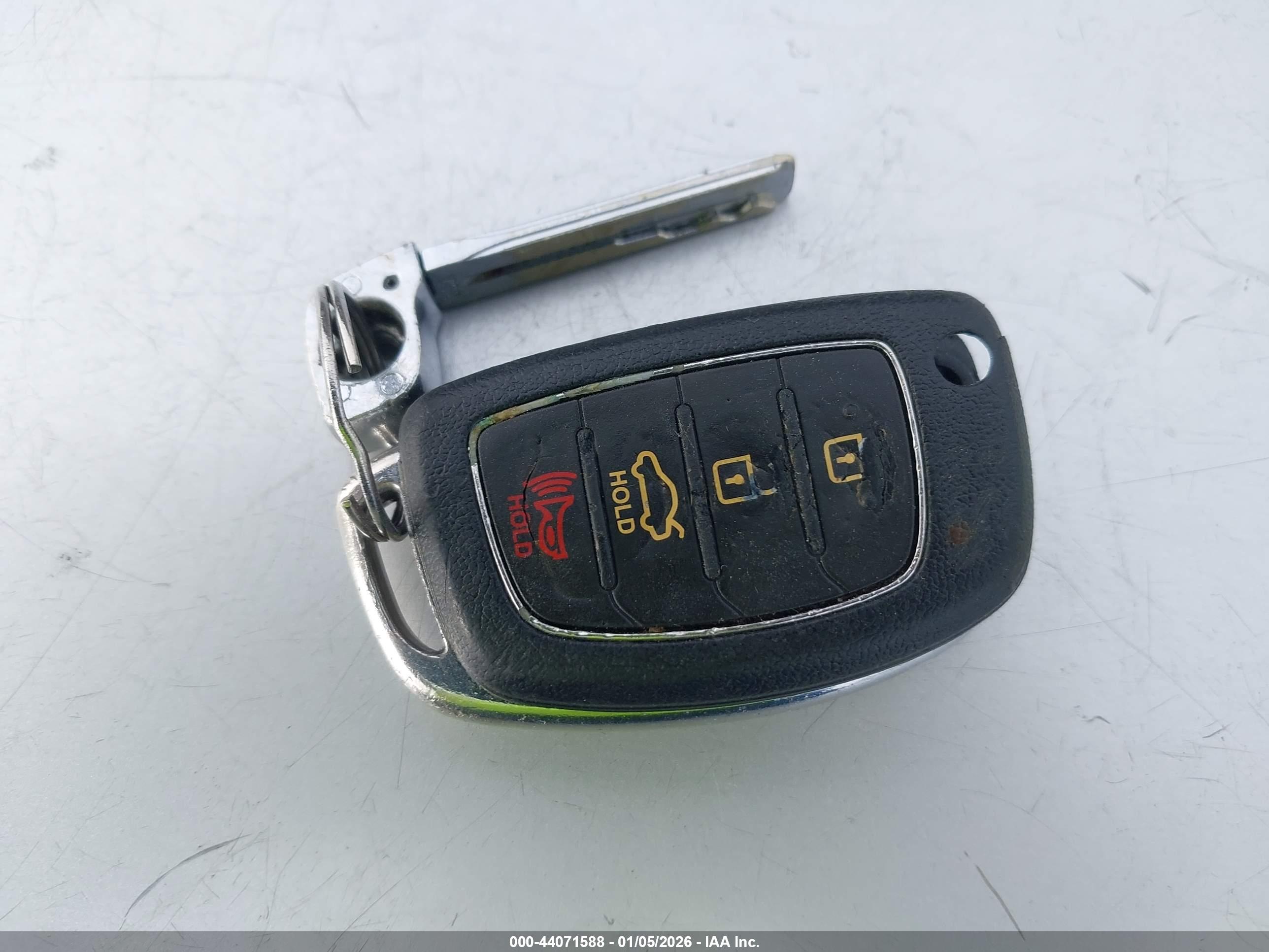 HYUNDAI SONATA image 11