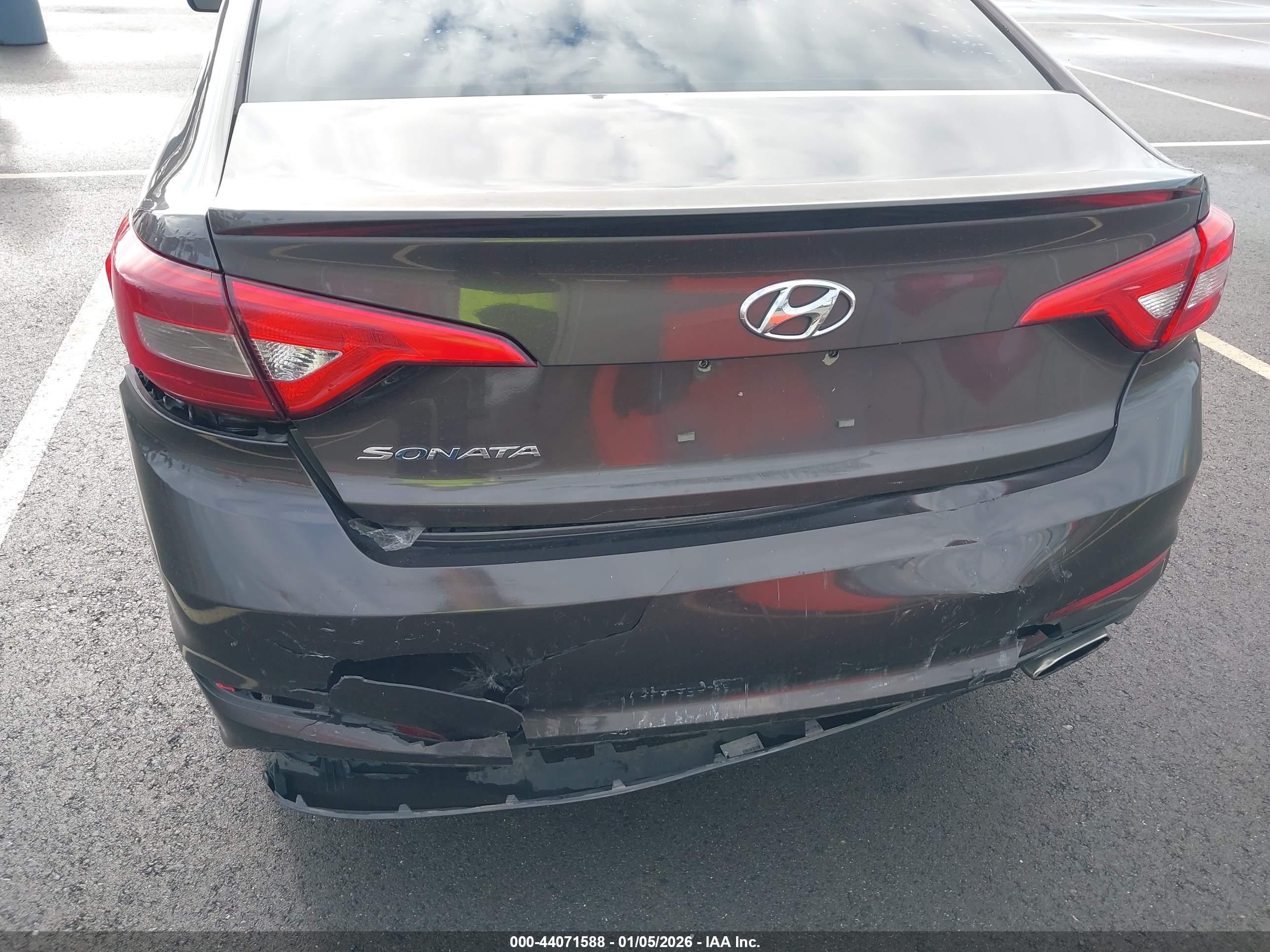 HYUNDAI SONATA image 6