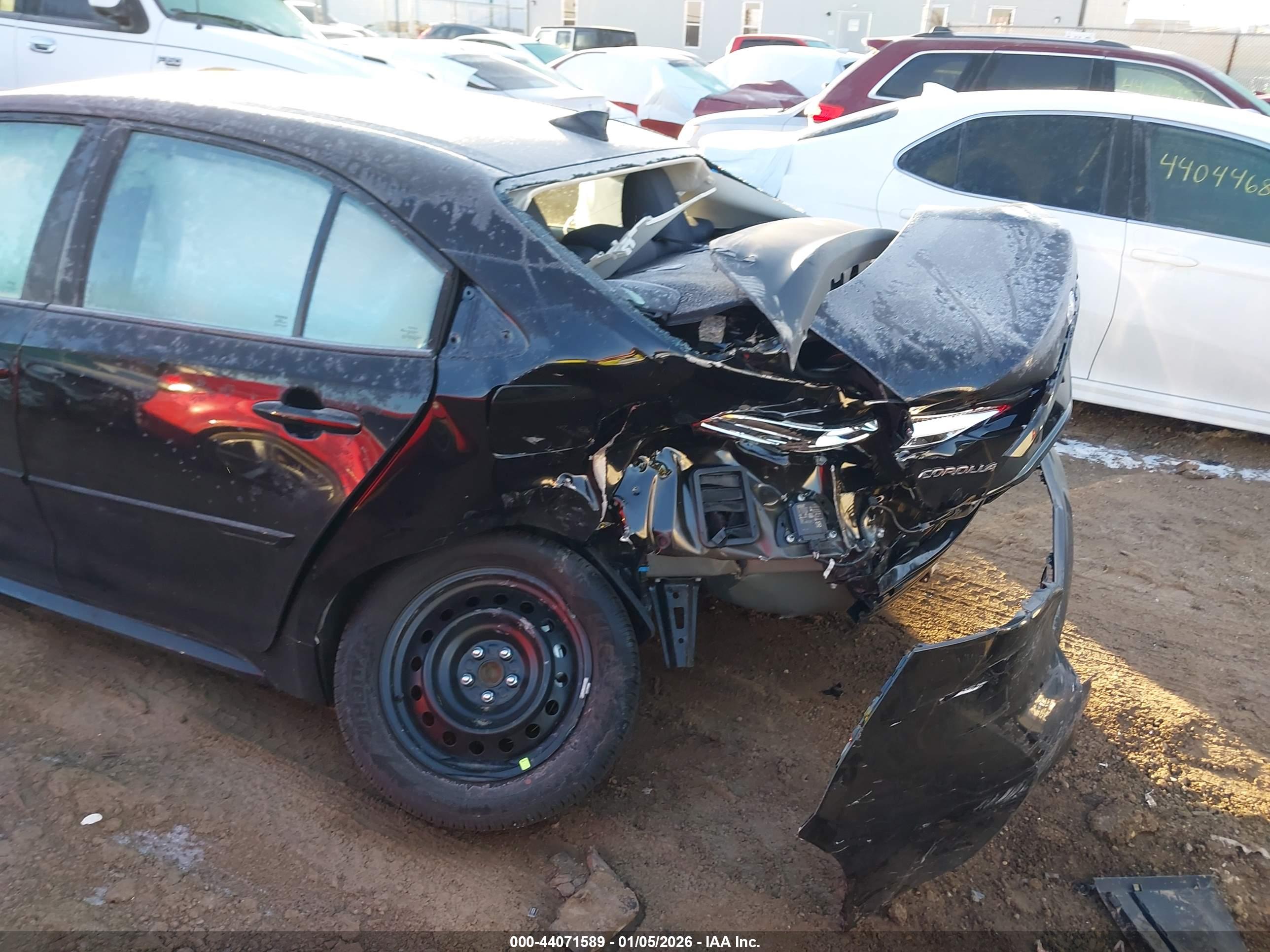 TOYOTA COROLLA image 6