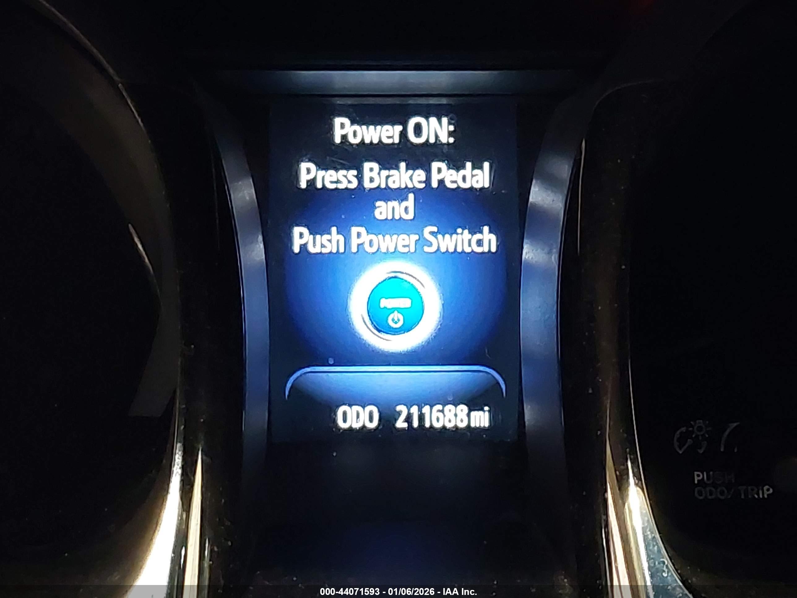 TOYOTA AVALON image 7