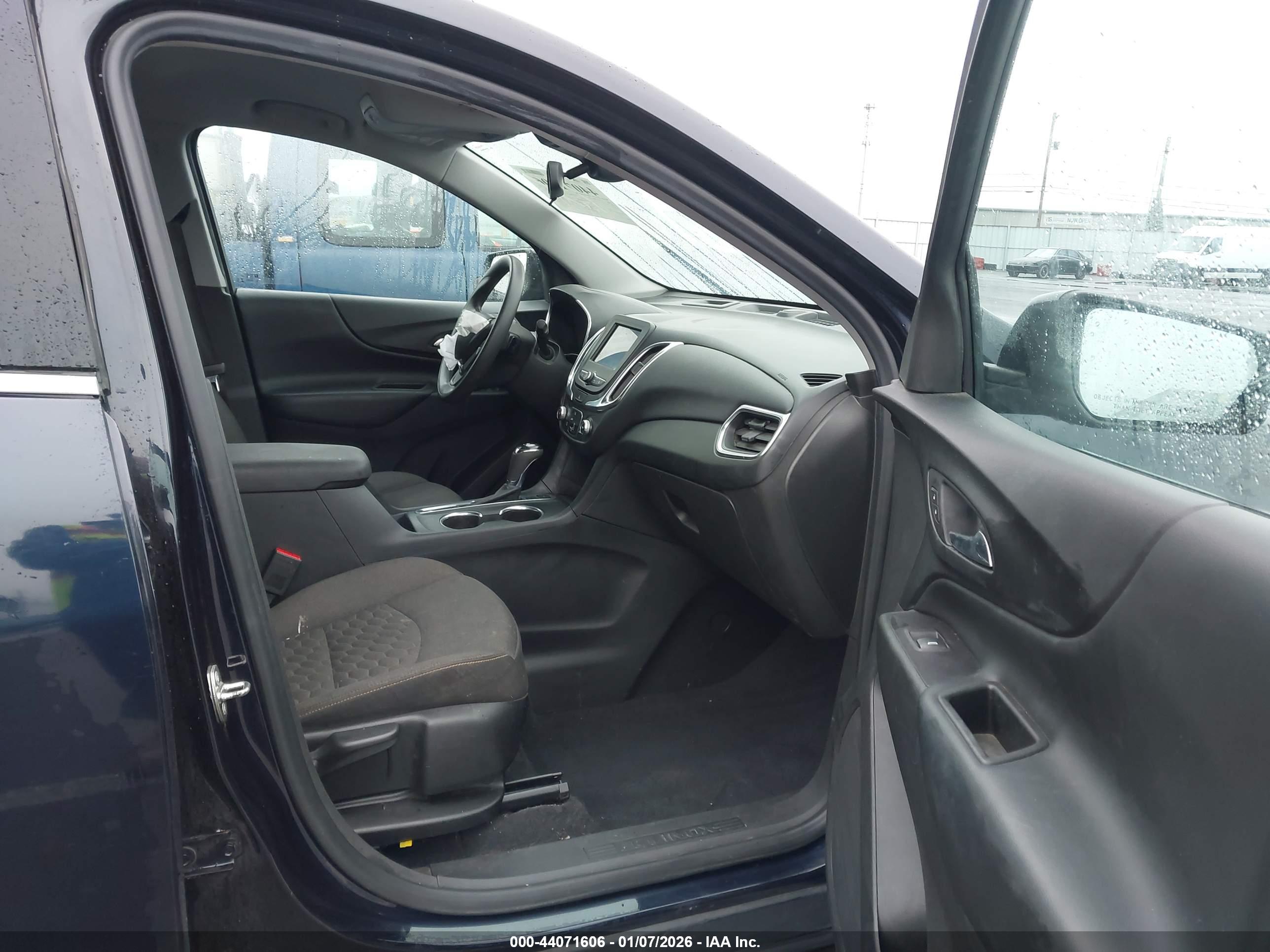 CHEVROLET EQUINOX image 5