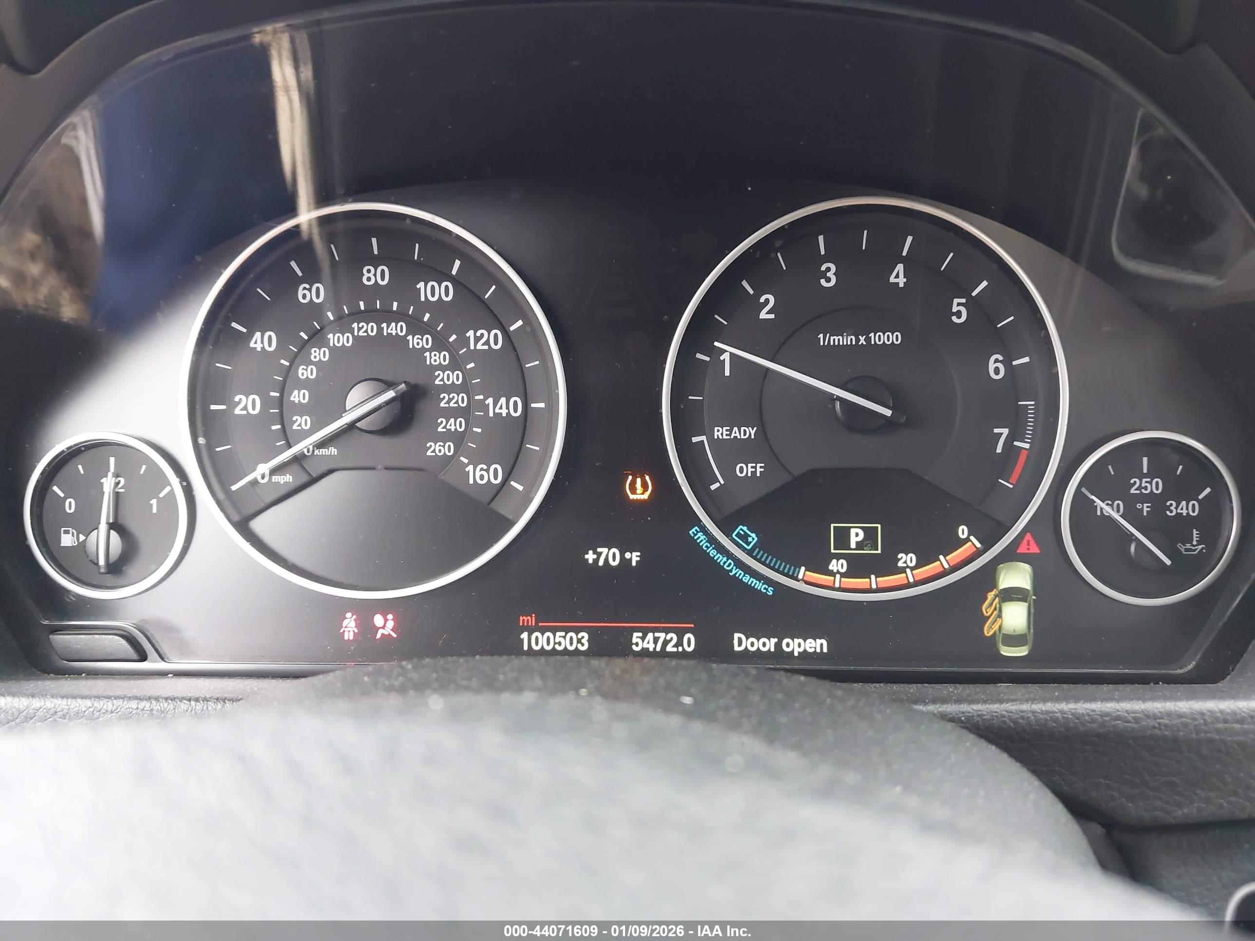 BMW 320I image 7