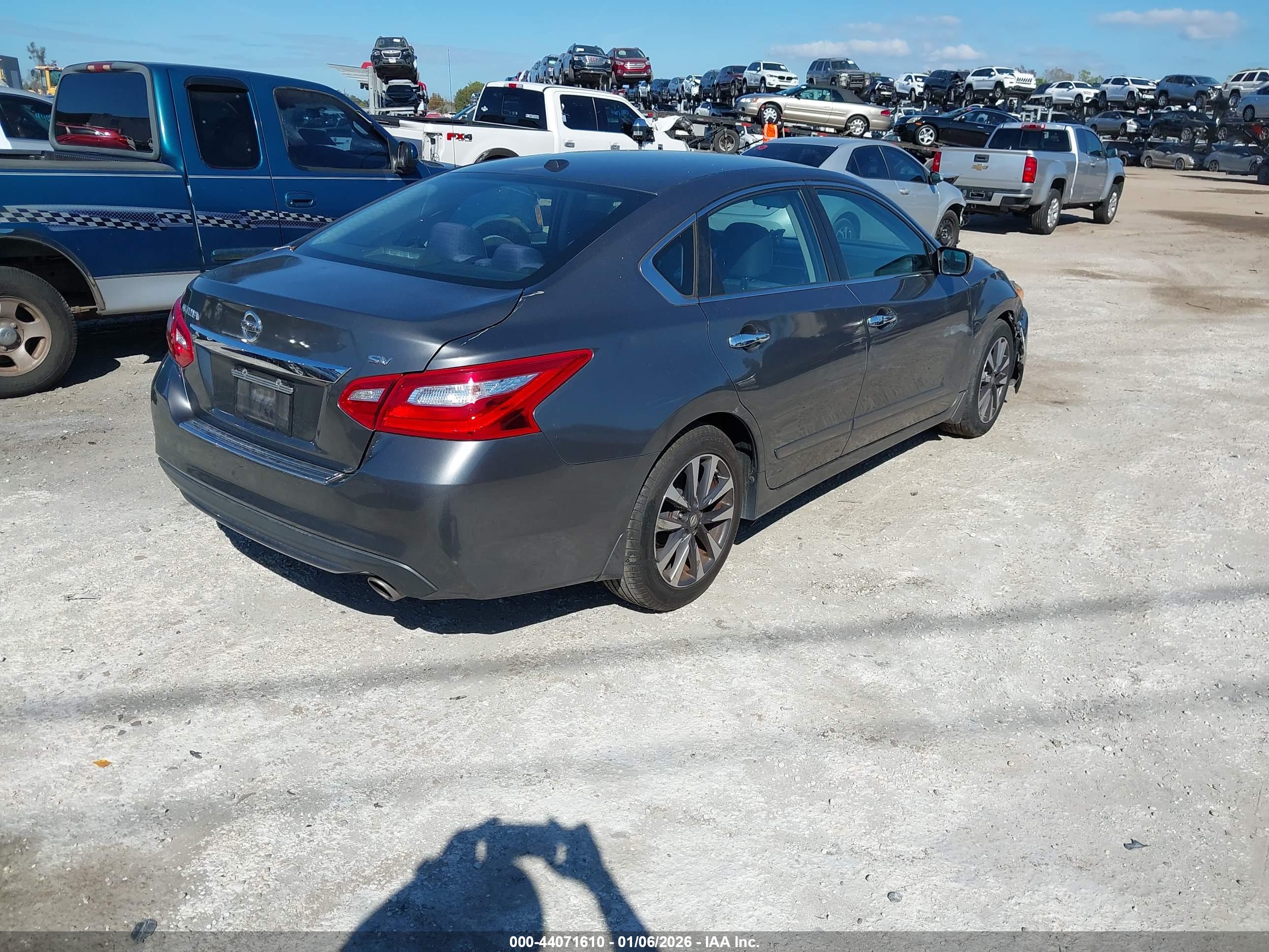 NISSAN ALTIMA image 4