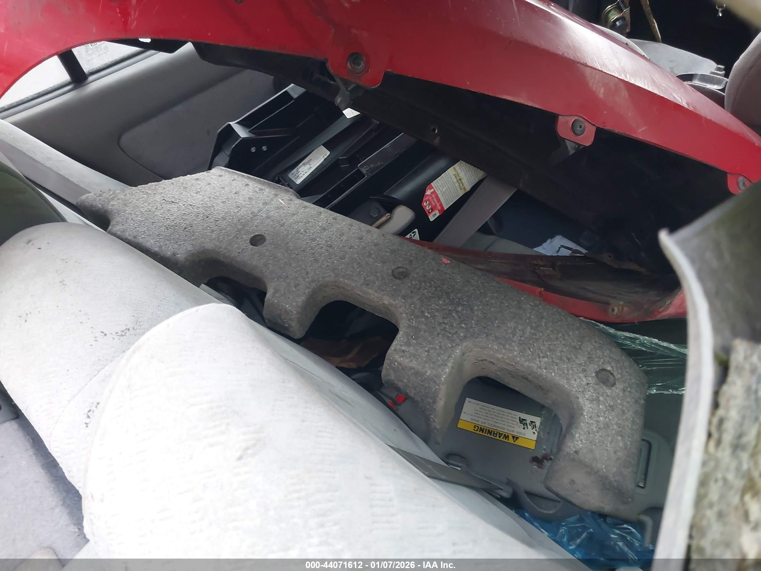 HYUNDAI ELANTRA image 8